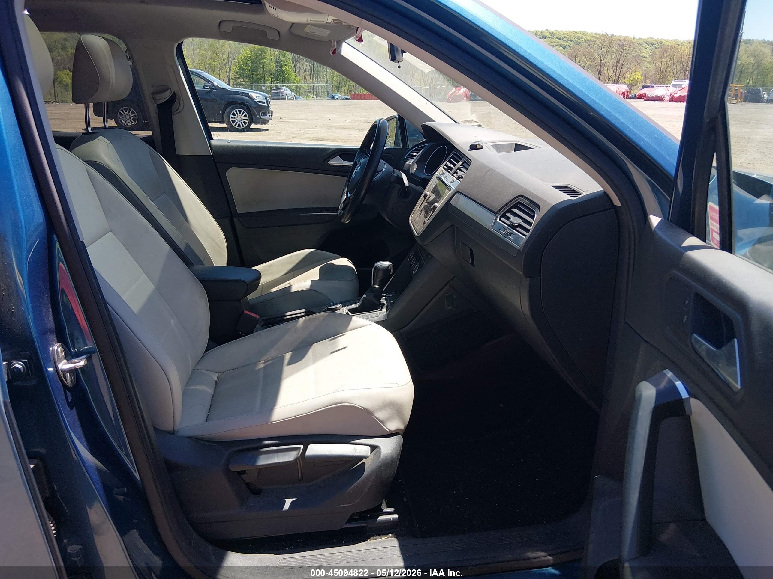 VOLKSWAGEN TIGUAN image 5