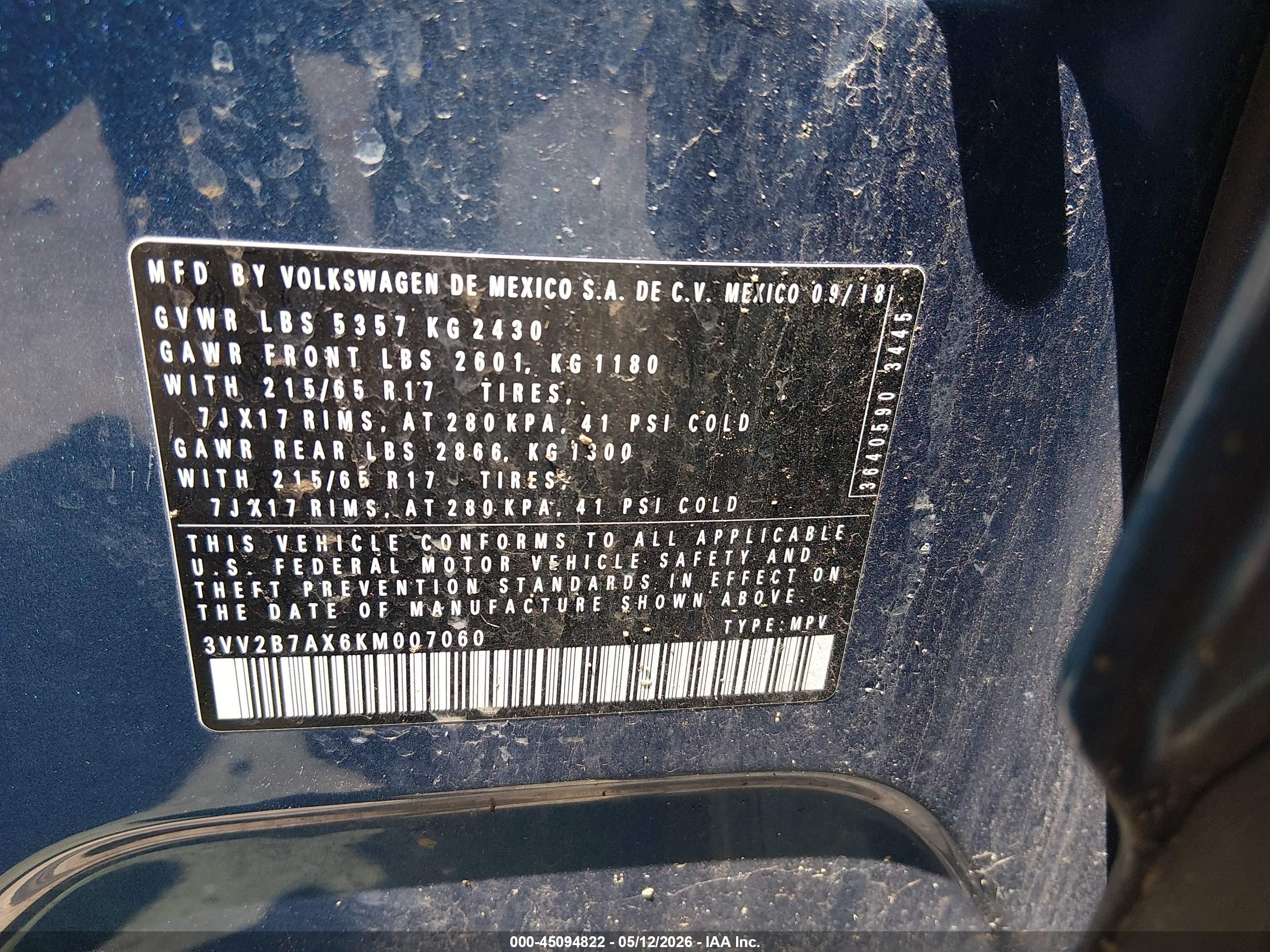 VOLKSWAGEN TIGUAN image 9