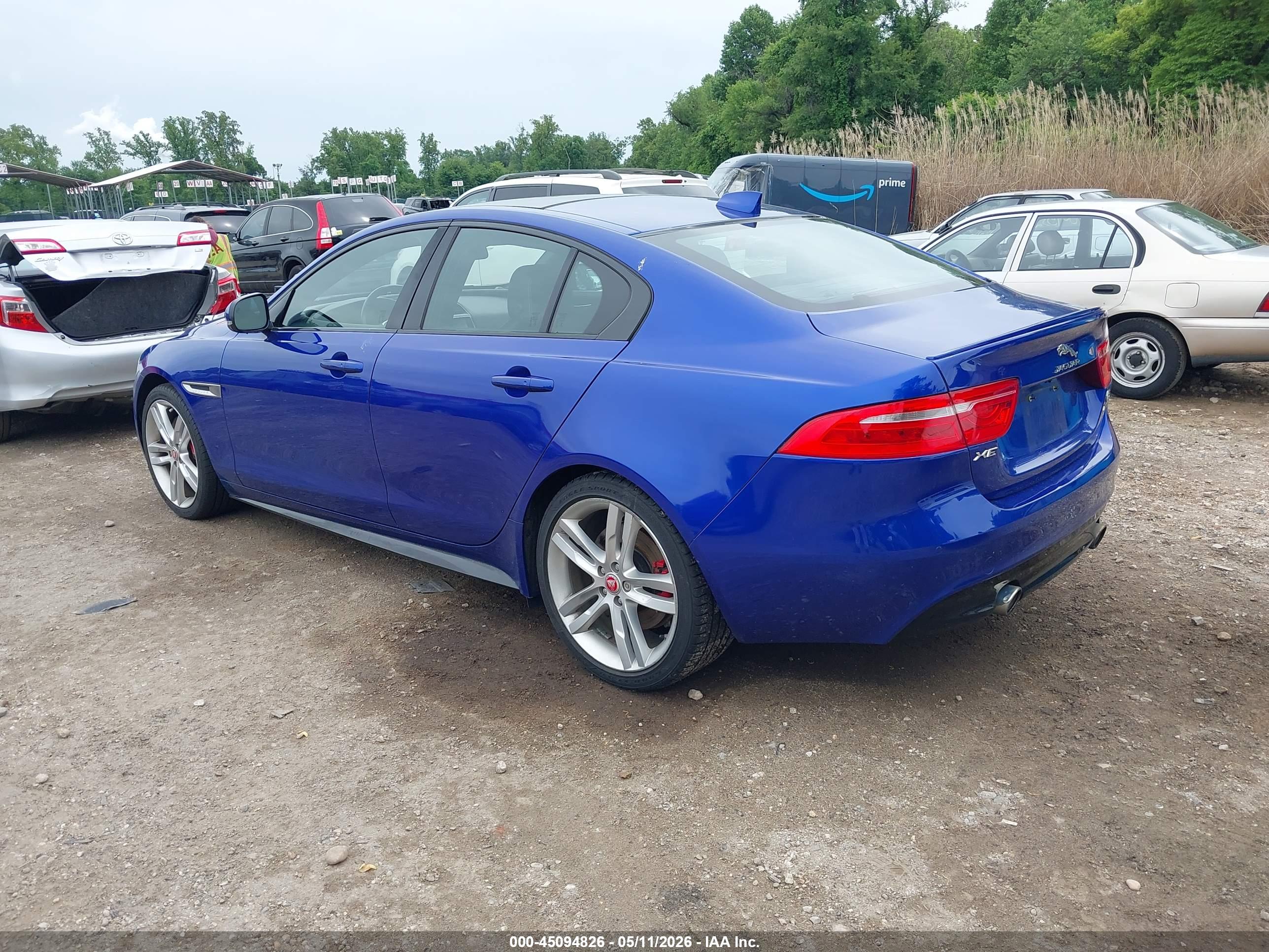 JAGUAR XE image 3