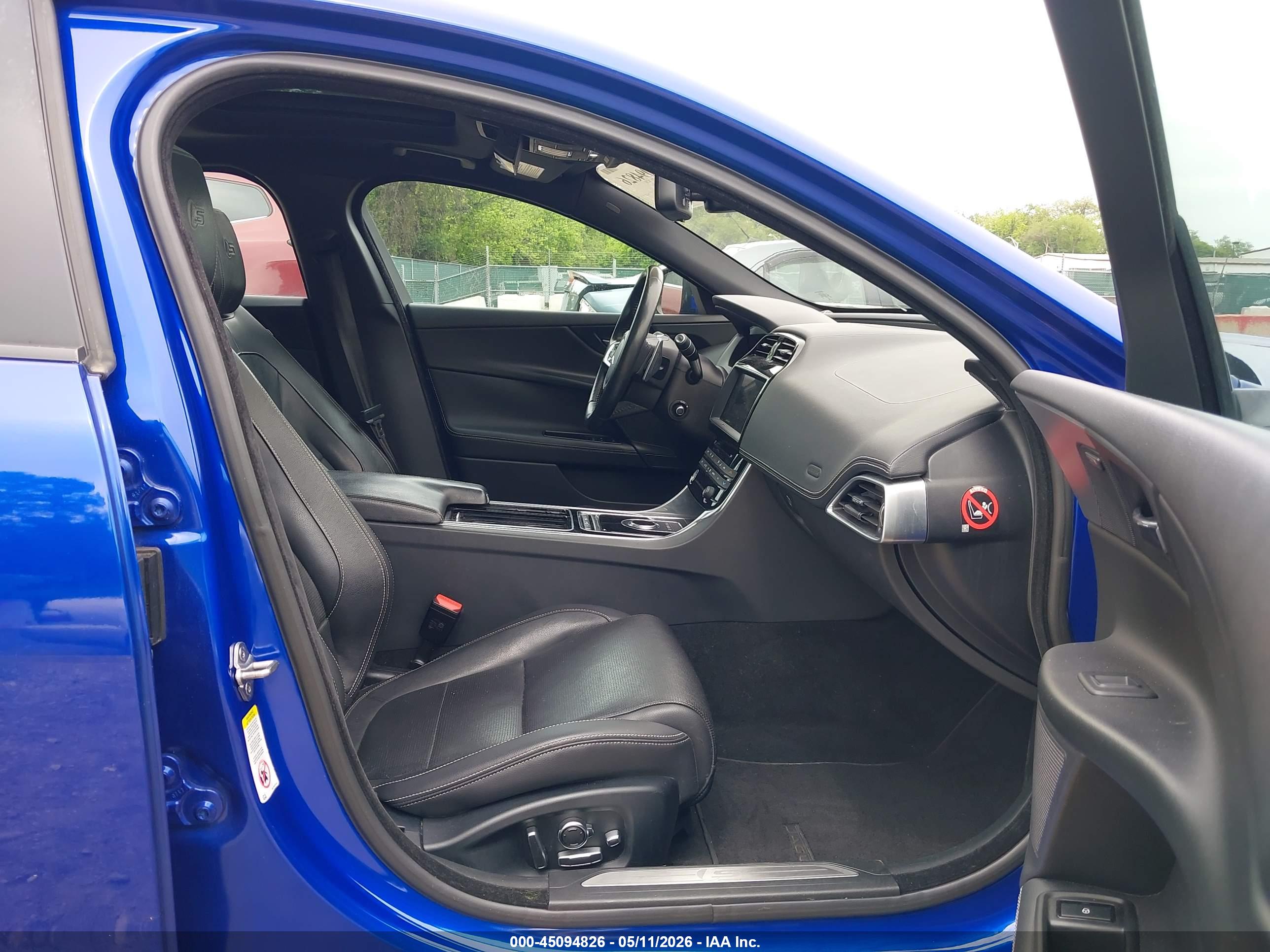 JAGUAR XE image 5