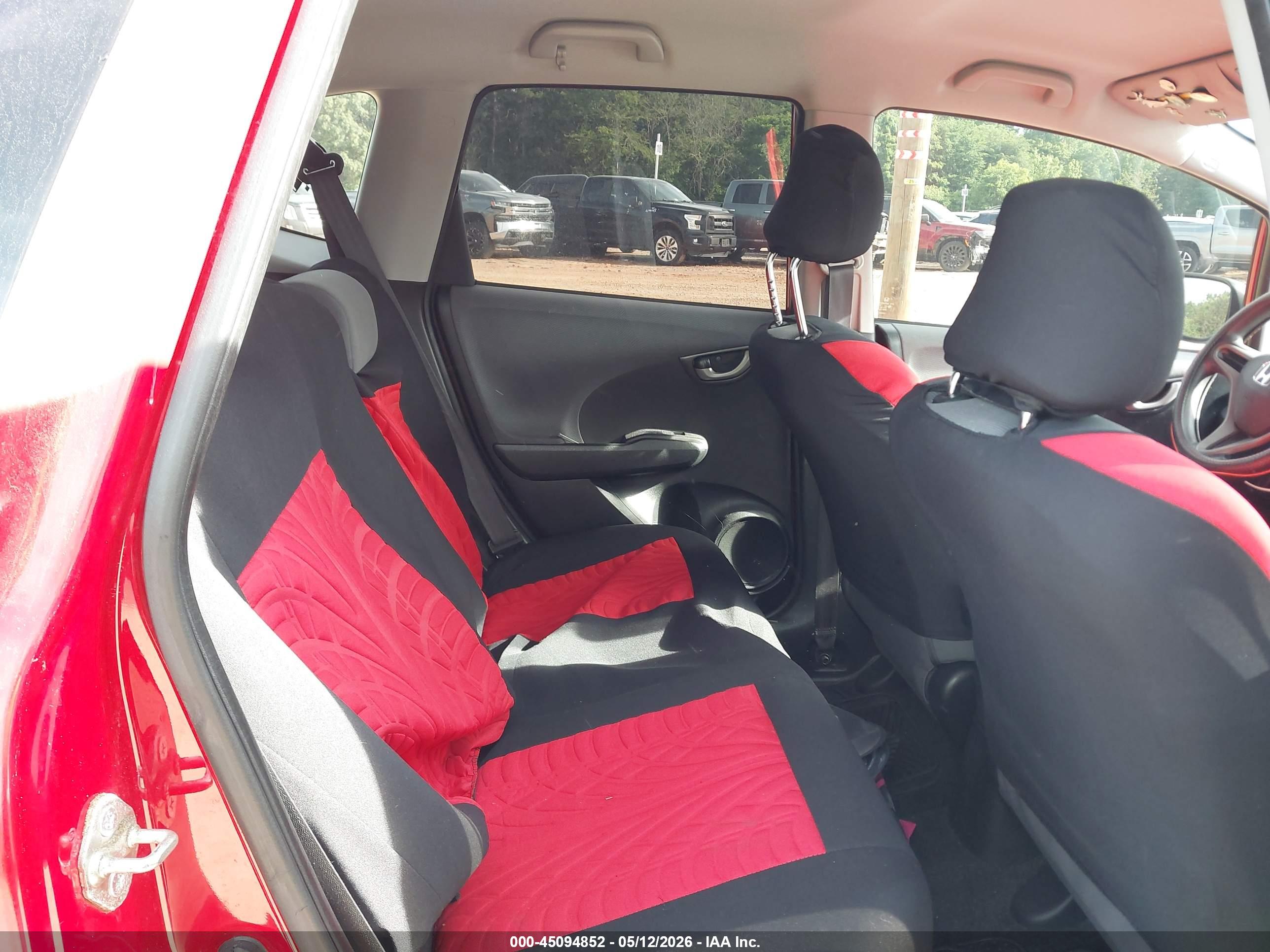 HONDA FIT image 8