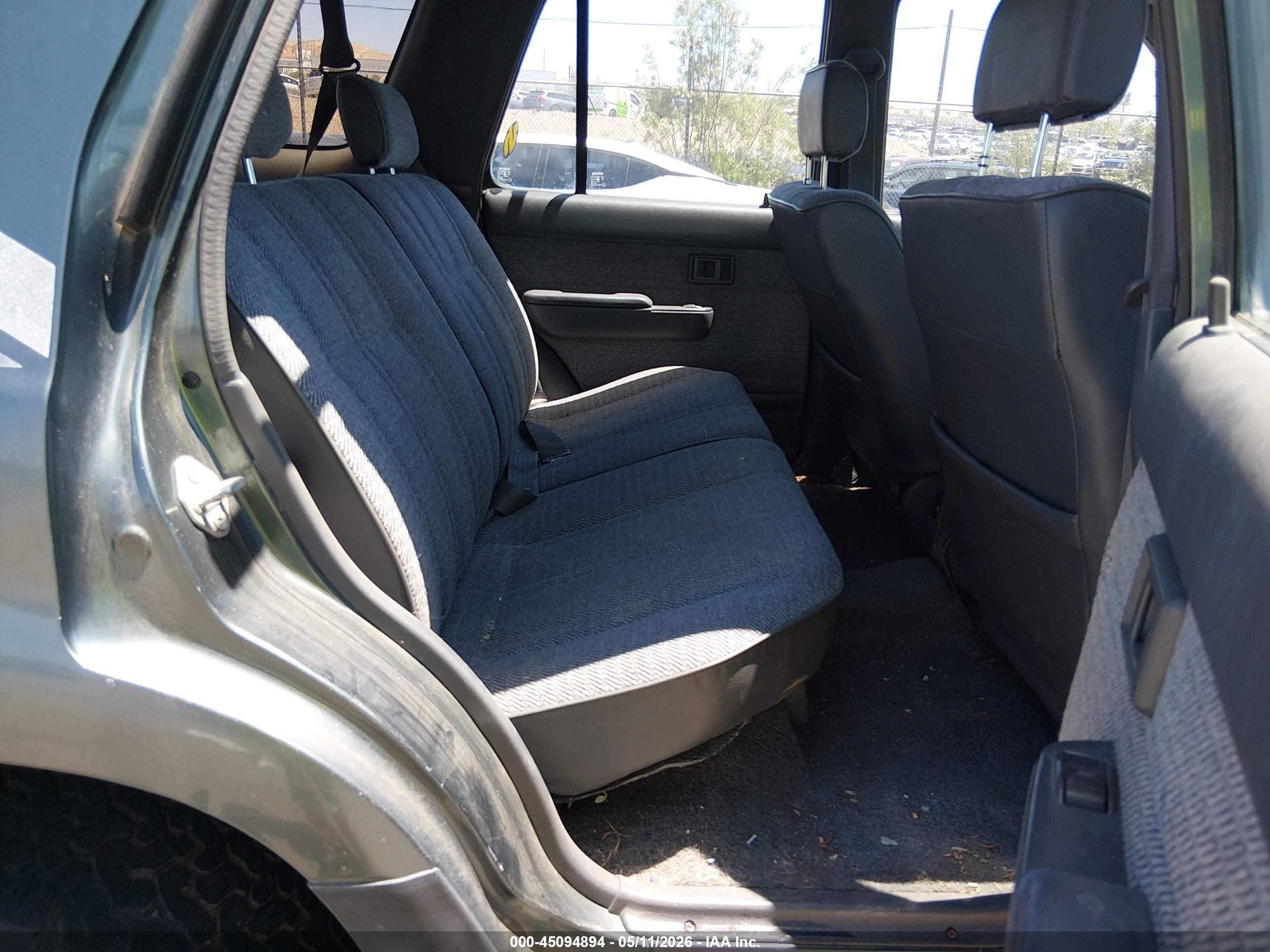 TOYOTA 4RUNNER image 8
