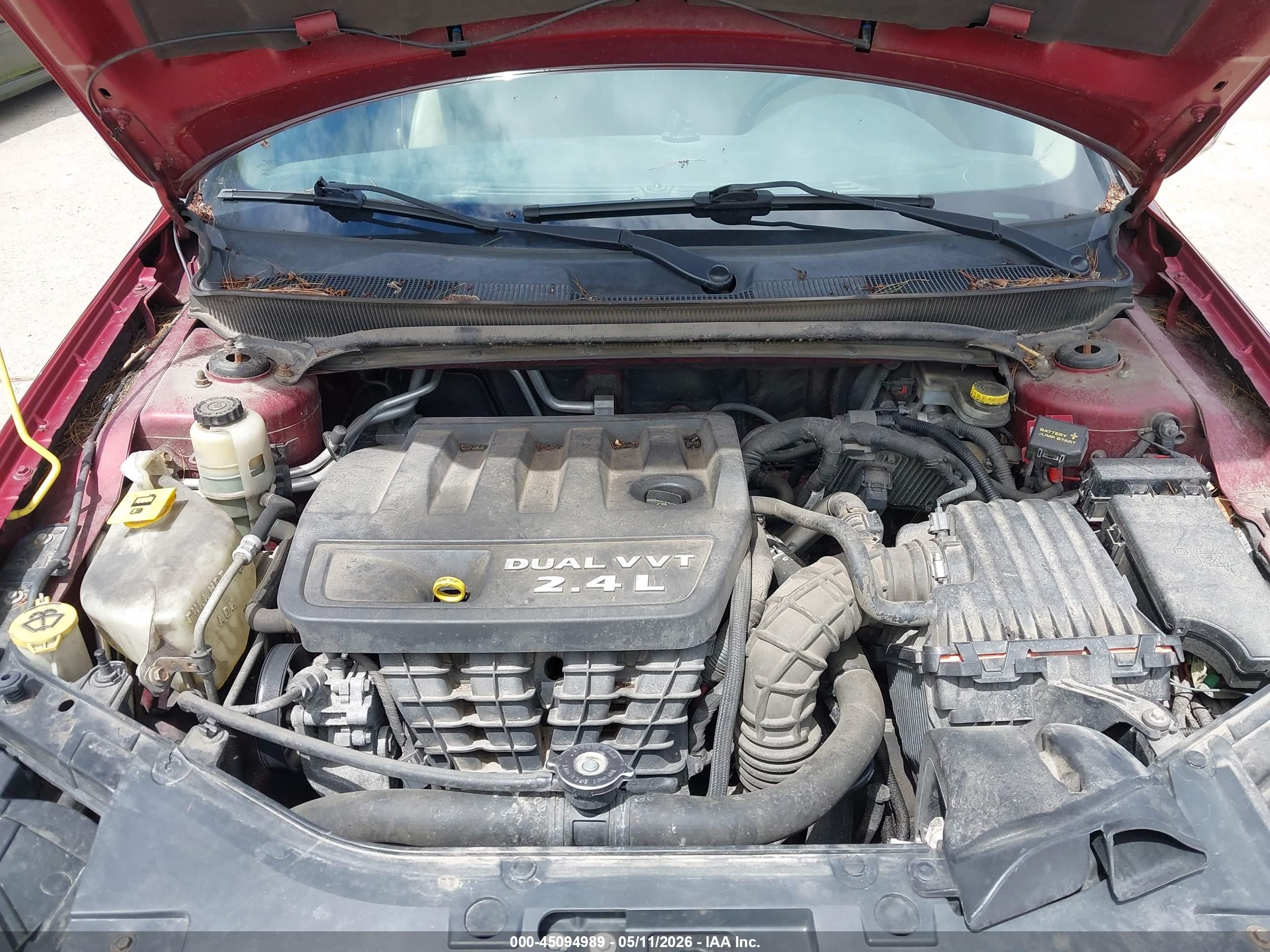 CHRYSLER 200 image 10