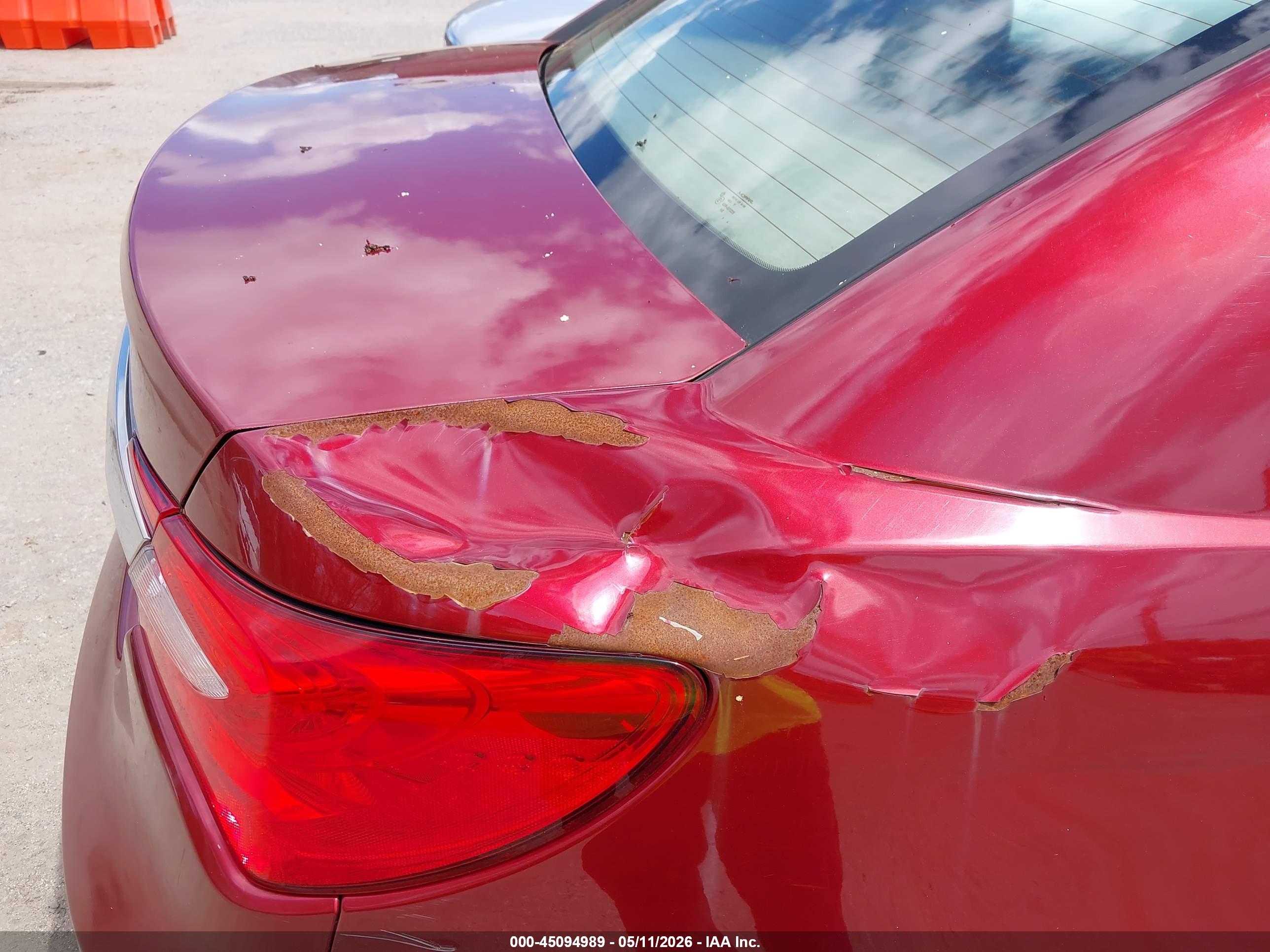 CHRYSLER 200 image 6