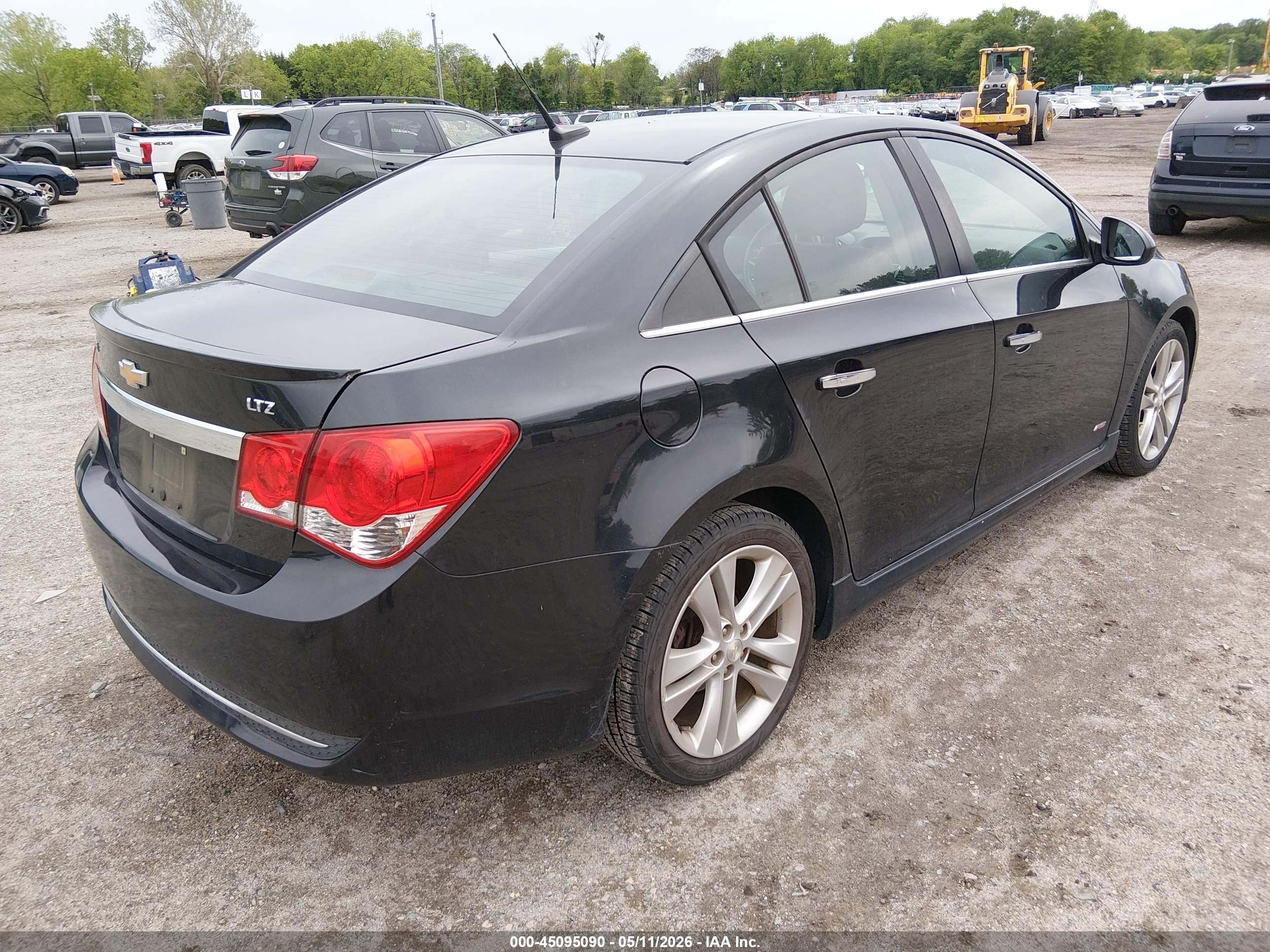 CHEVROLET CRUZE image 4