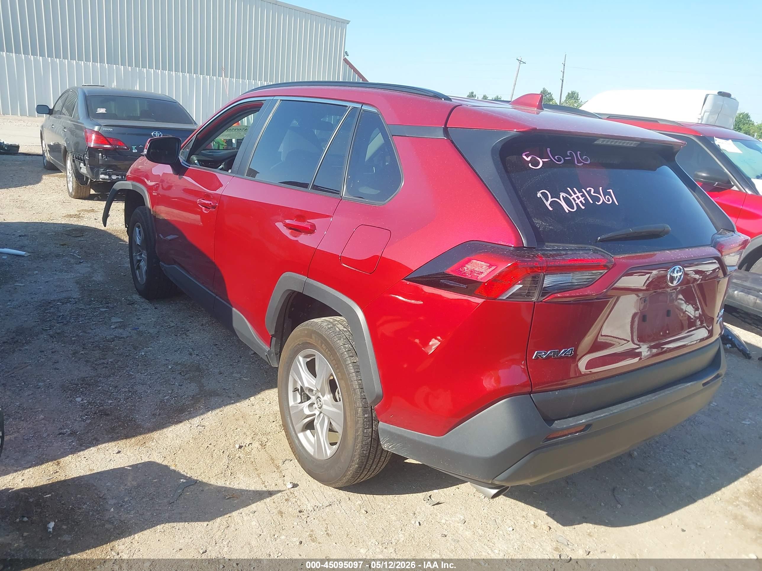 TOYOTA RAV4 image 3