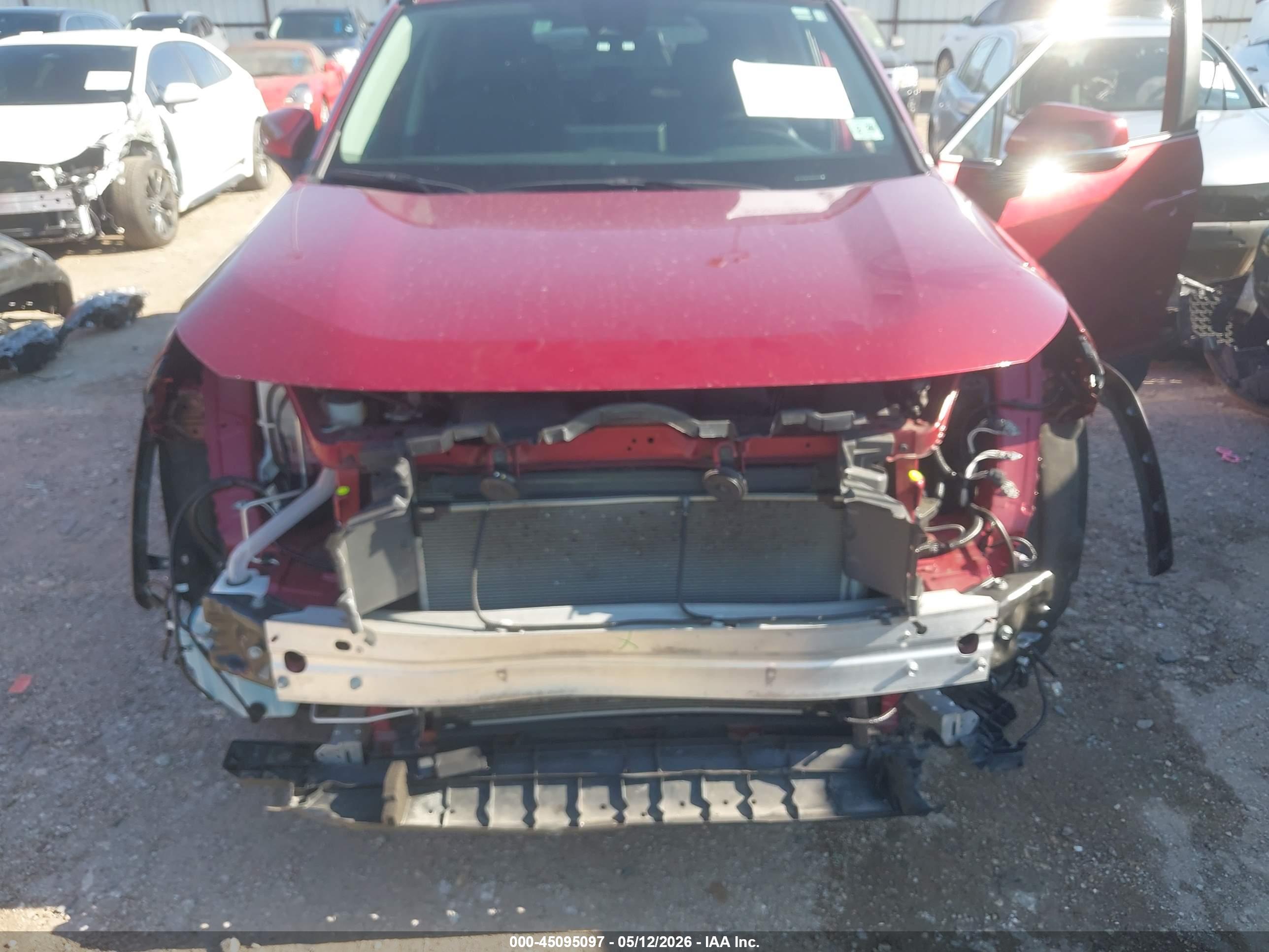 TOYOTA RAV4 image 6