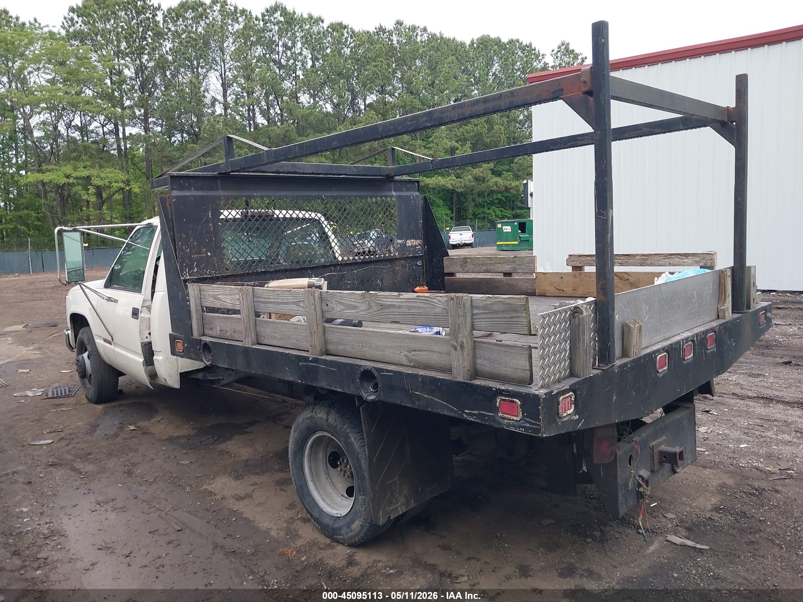 CHEVROLET C3500 image 3