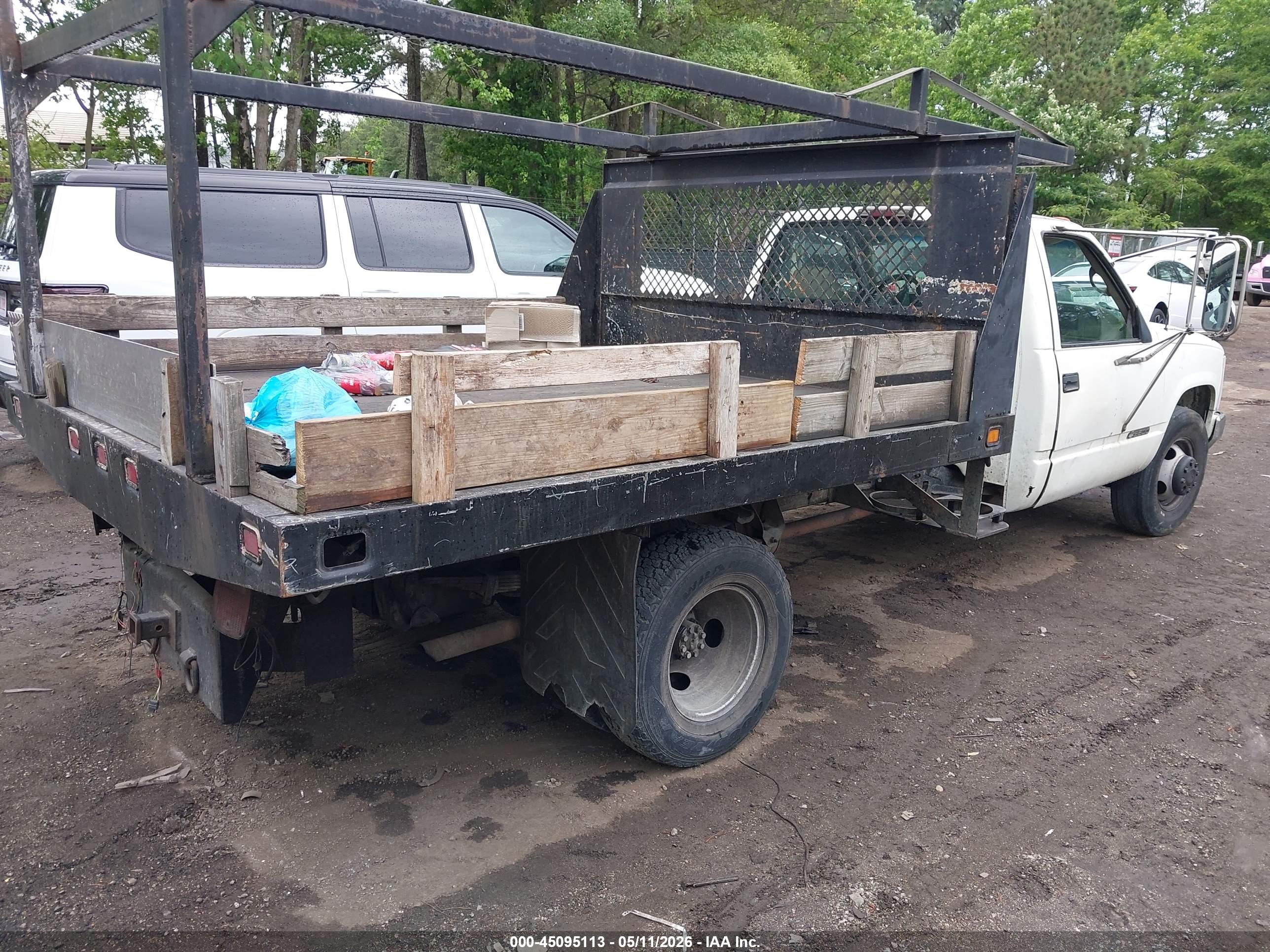 CHEVROLET C3500 image 4
