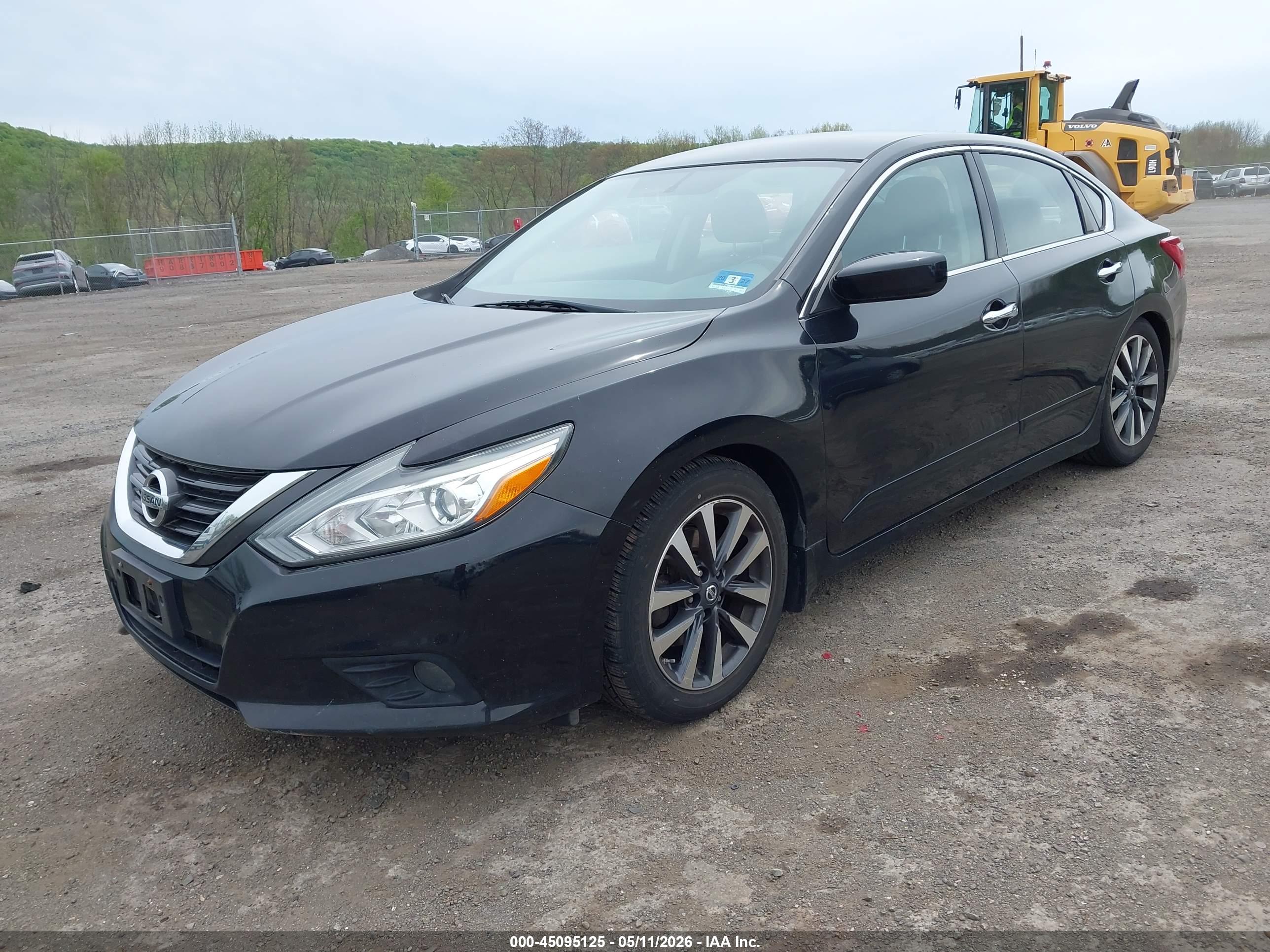 NISSAN ALTIMA image 2