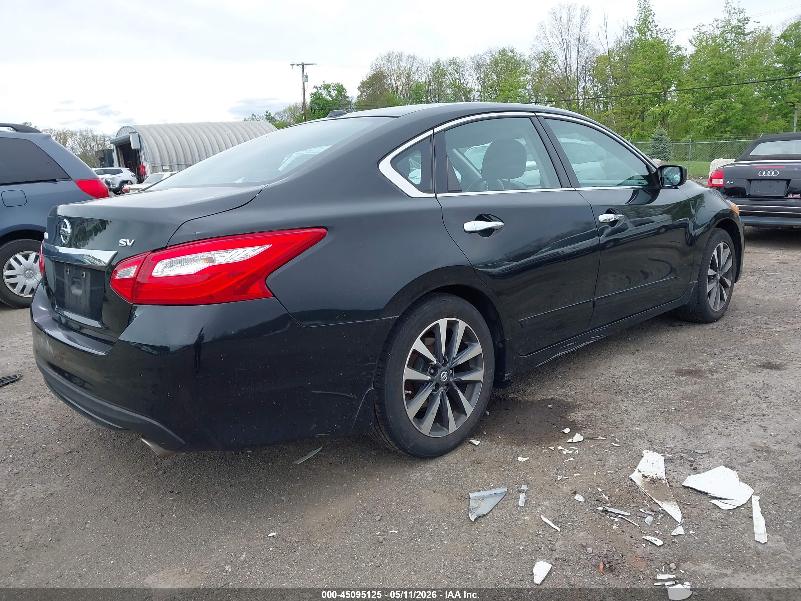 NISSAN ALTIMA image 4