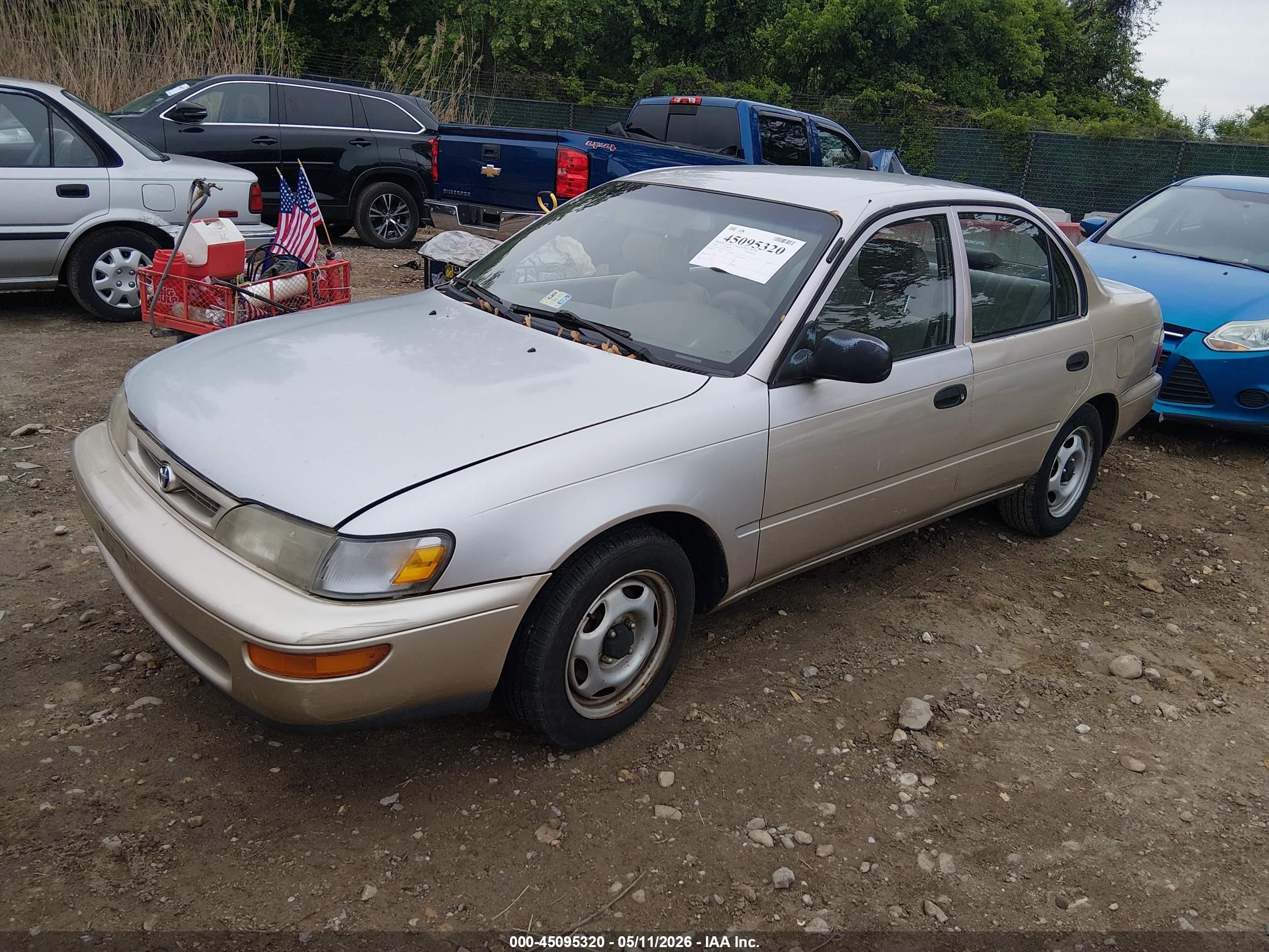 TOYOTA COROLLA image 2