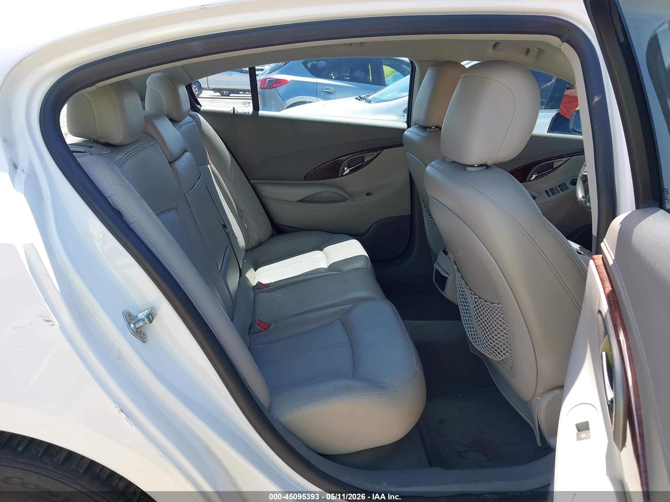 BUICK LACROSSE image 8
