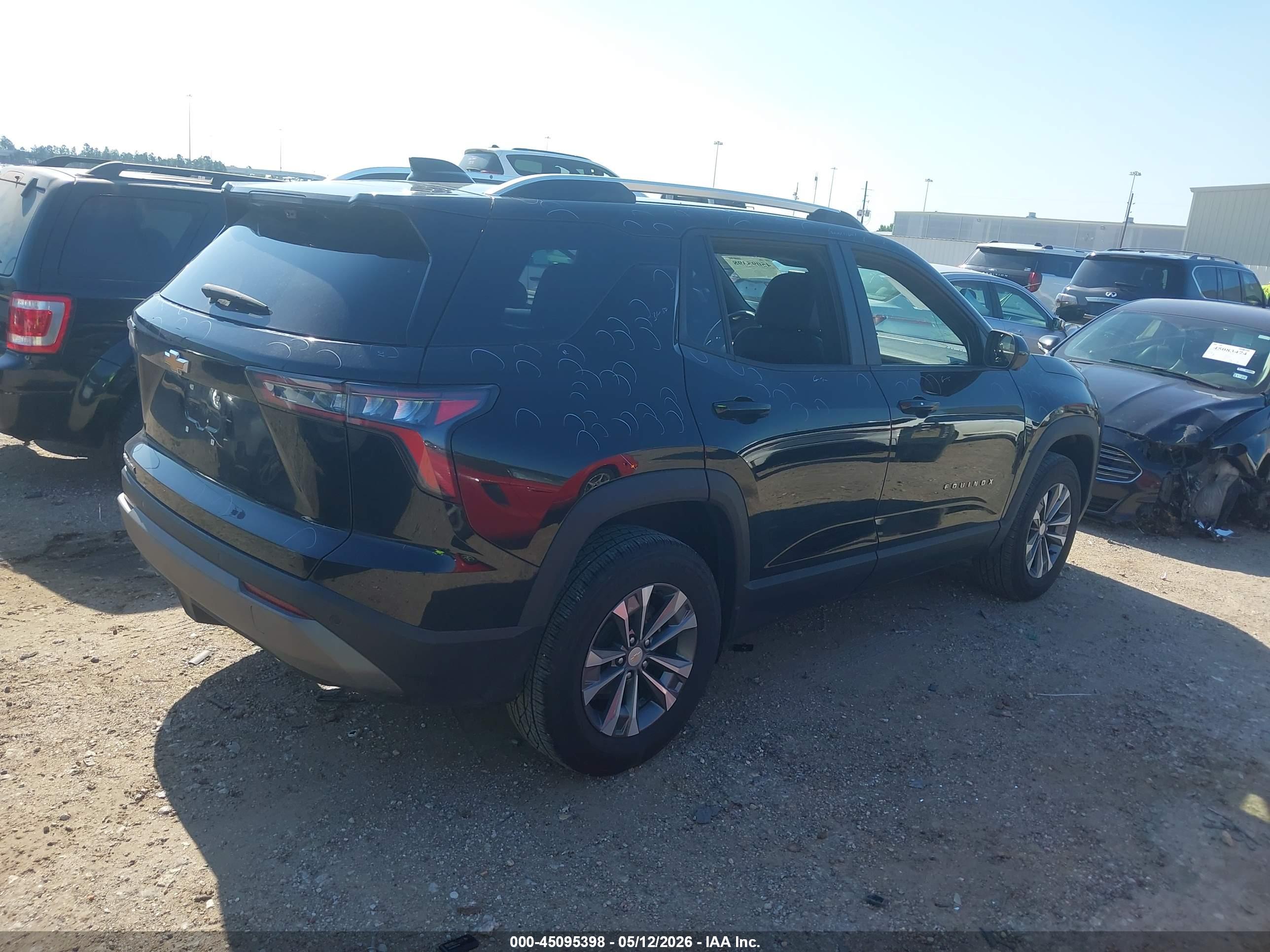 CHEVROLET EQUINOX image 4