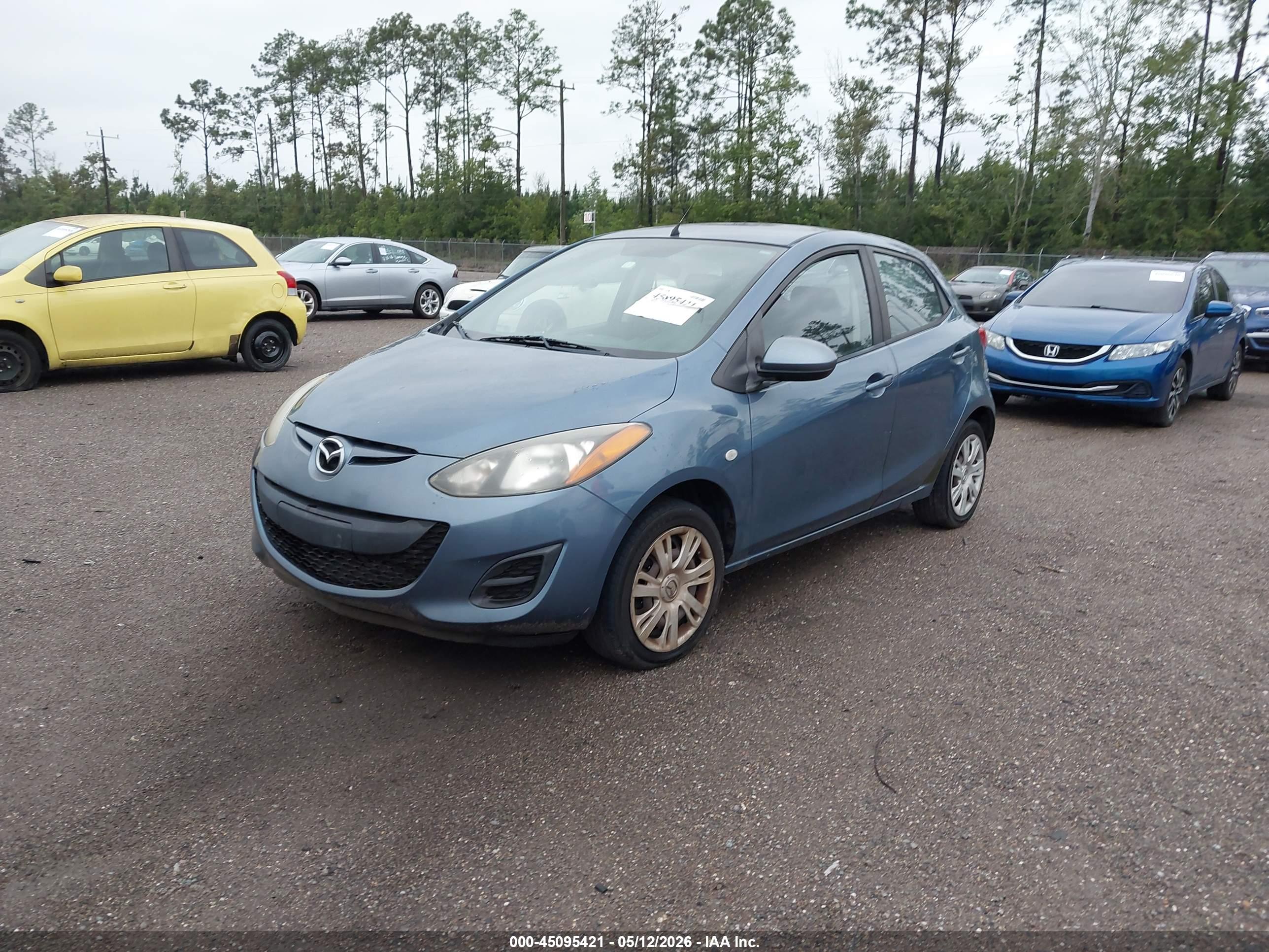 MAZDA MAZDA2 image 2