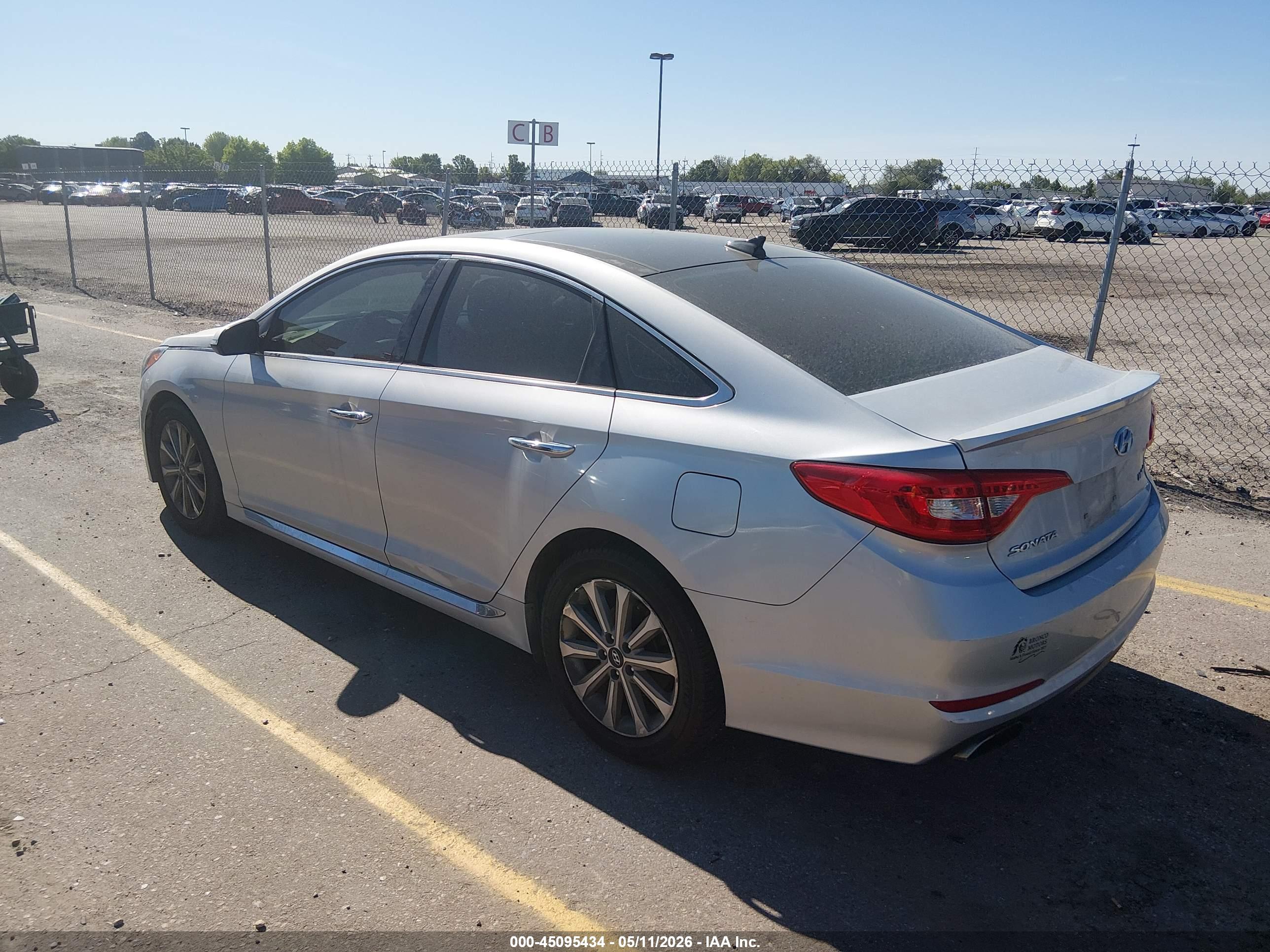 HYUNDAI SONATA image 3