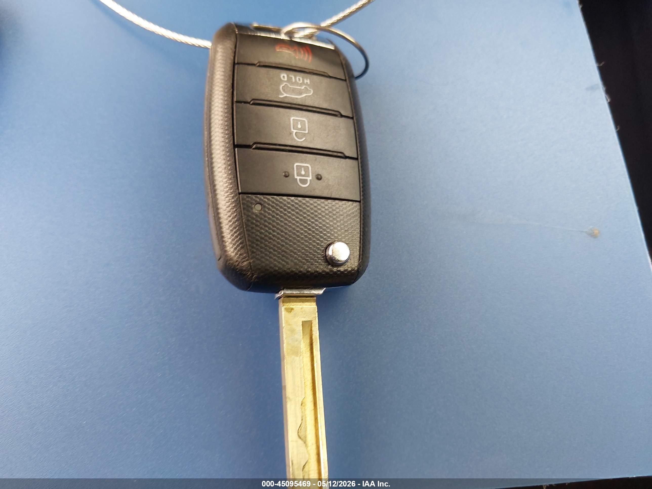 KIA SORENTO image 11