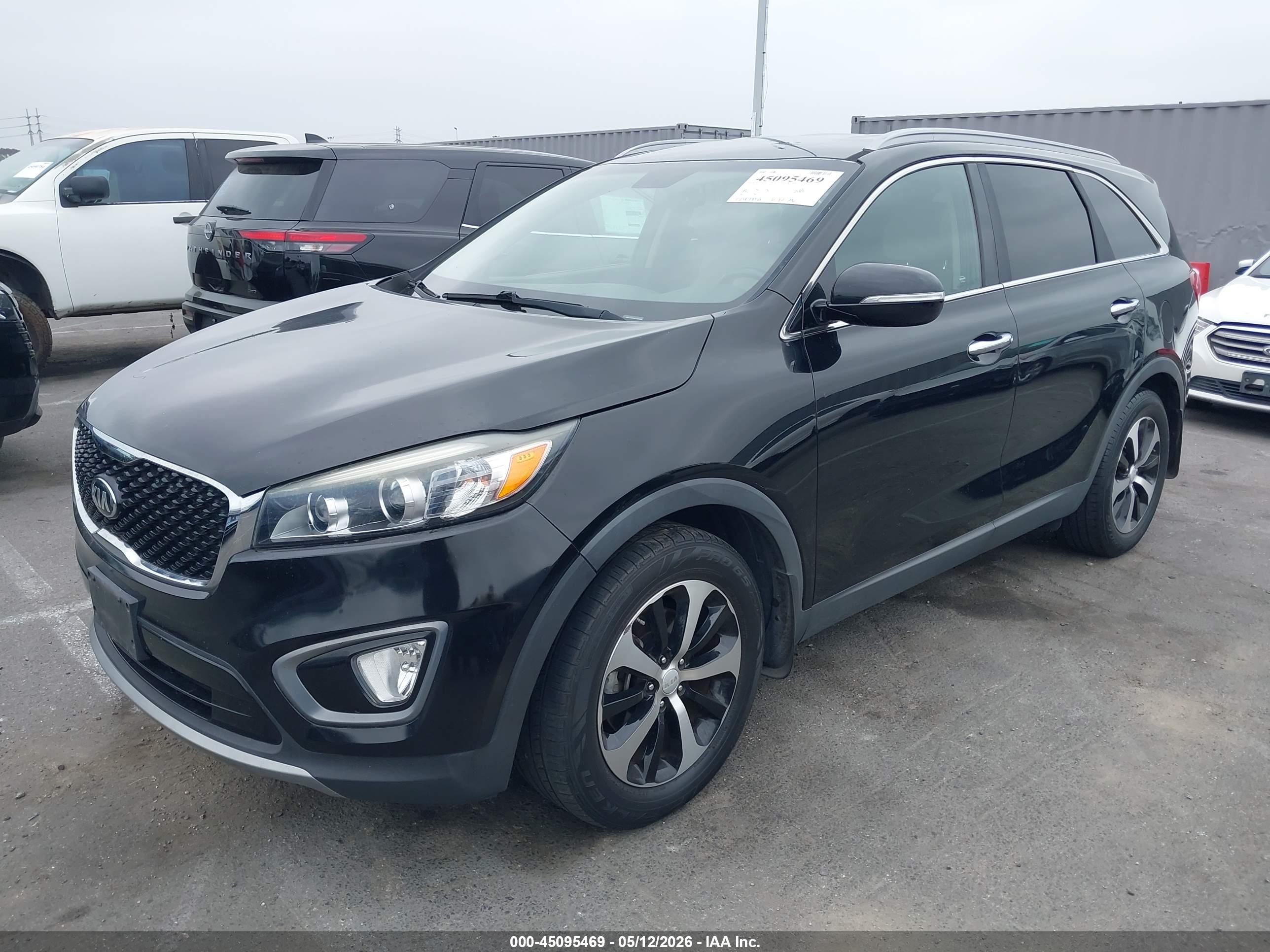 KIA SORENTO image 2