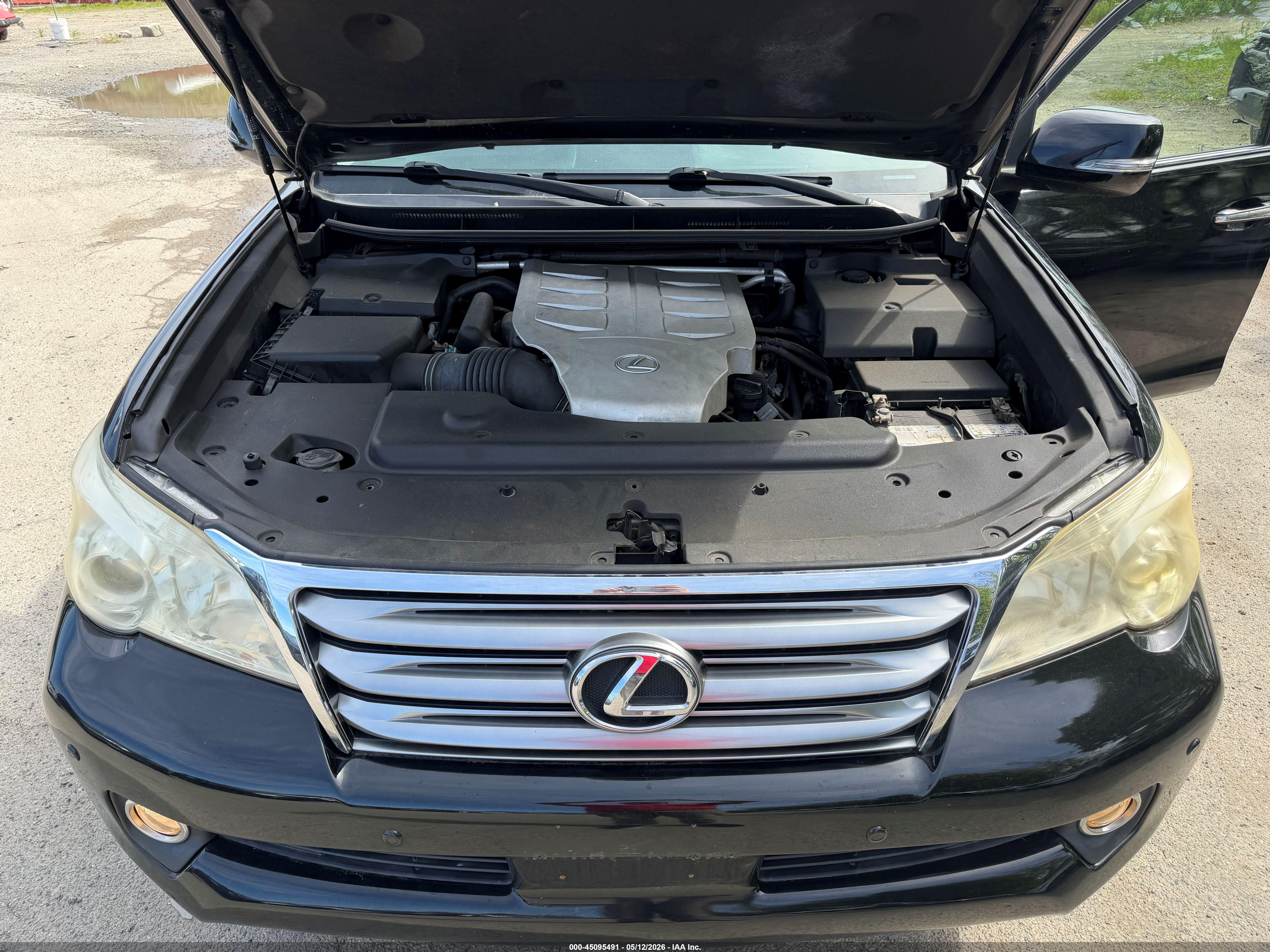 LEXUS GX image 10