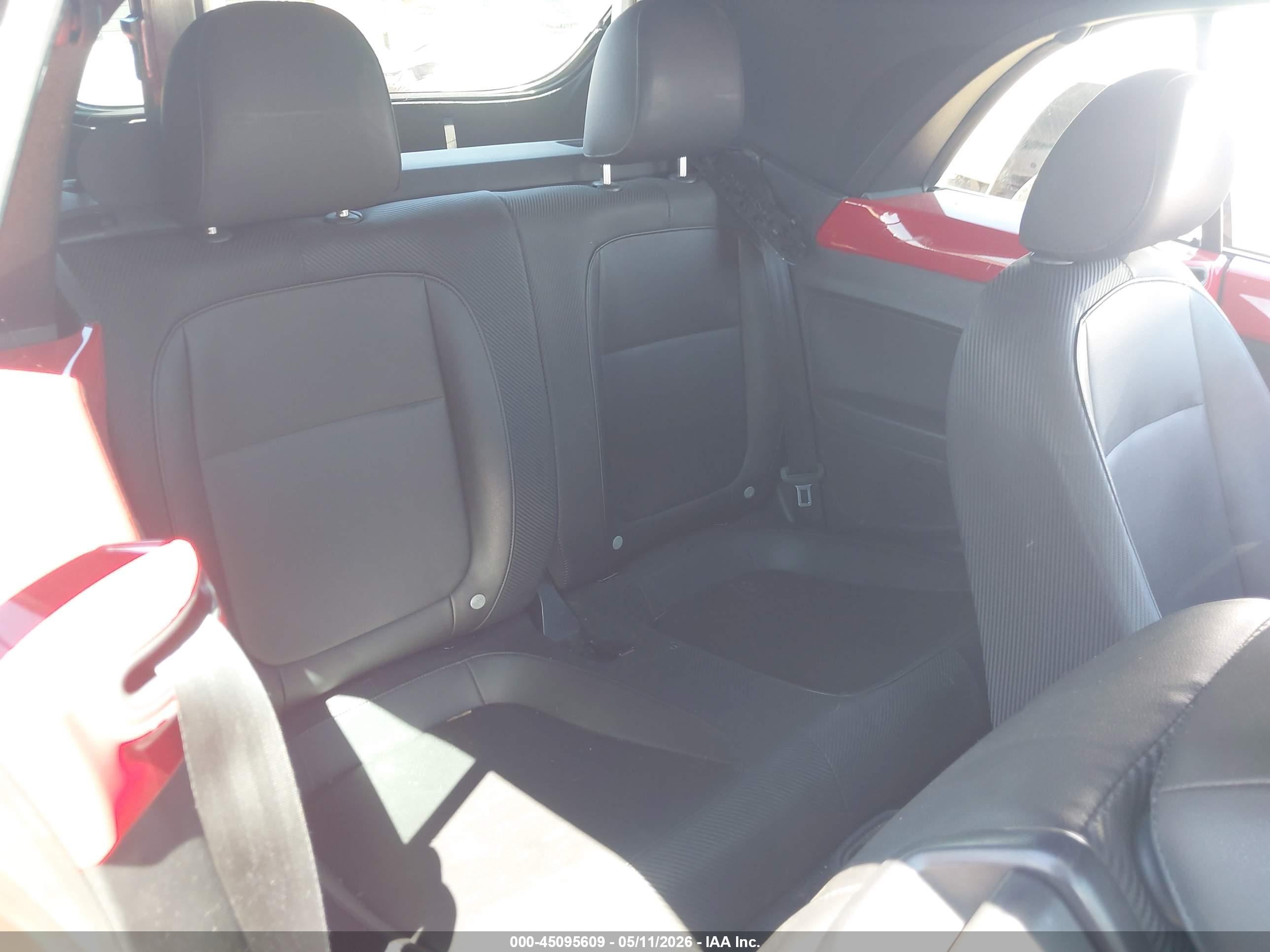 VOLKSWAGEN BEETLE image 8