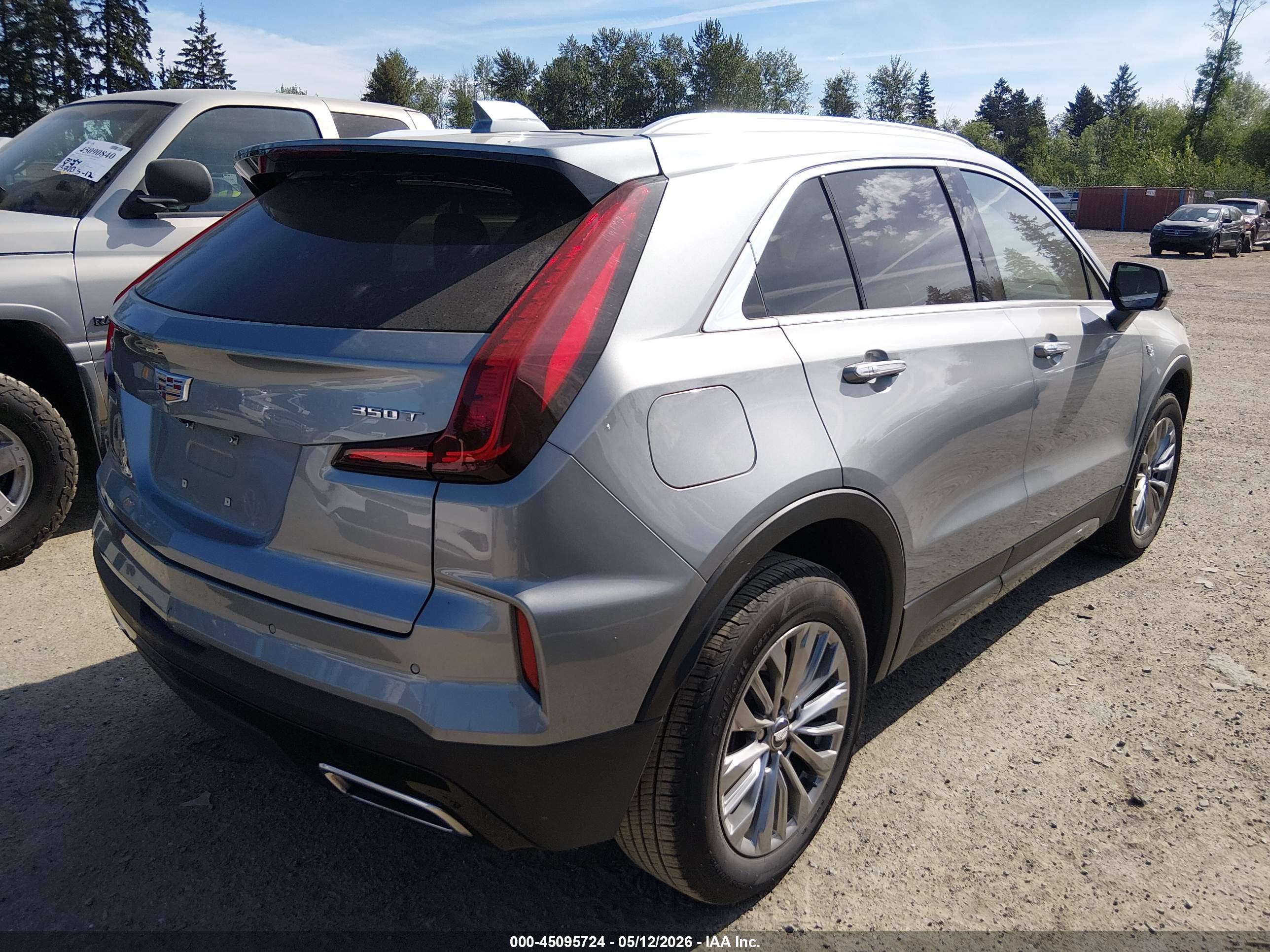CADILLAC XT4 image 4