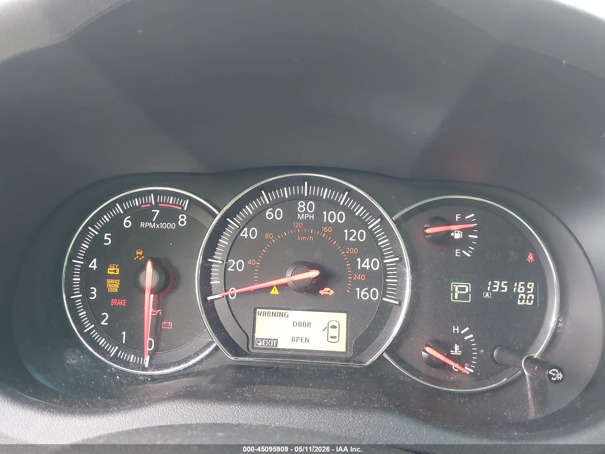 NISSAN MAXIMA image 7