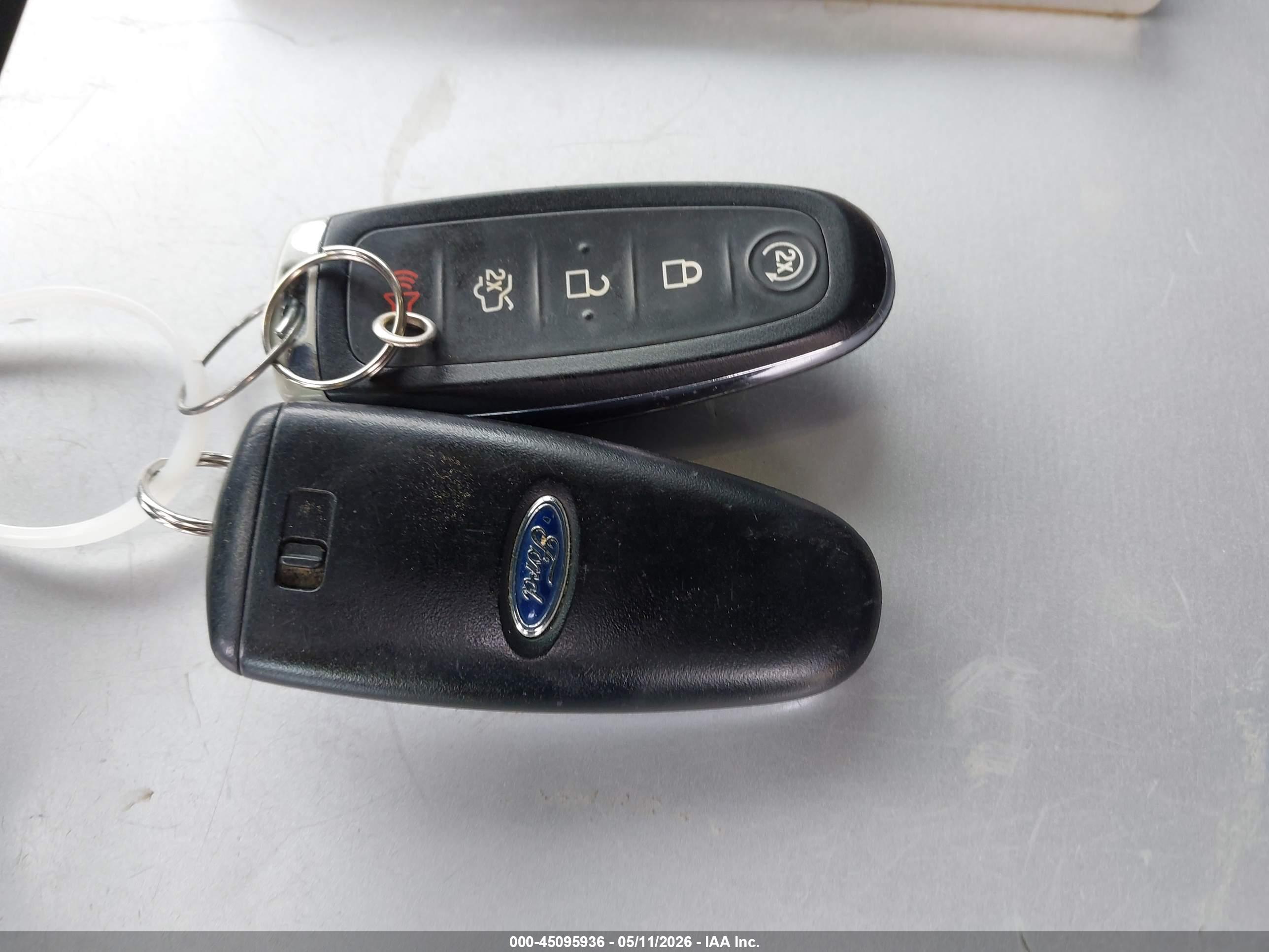 FORD ESCAPE image 11