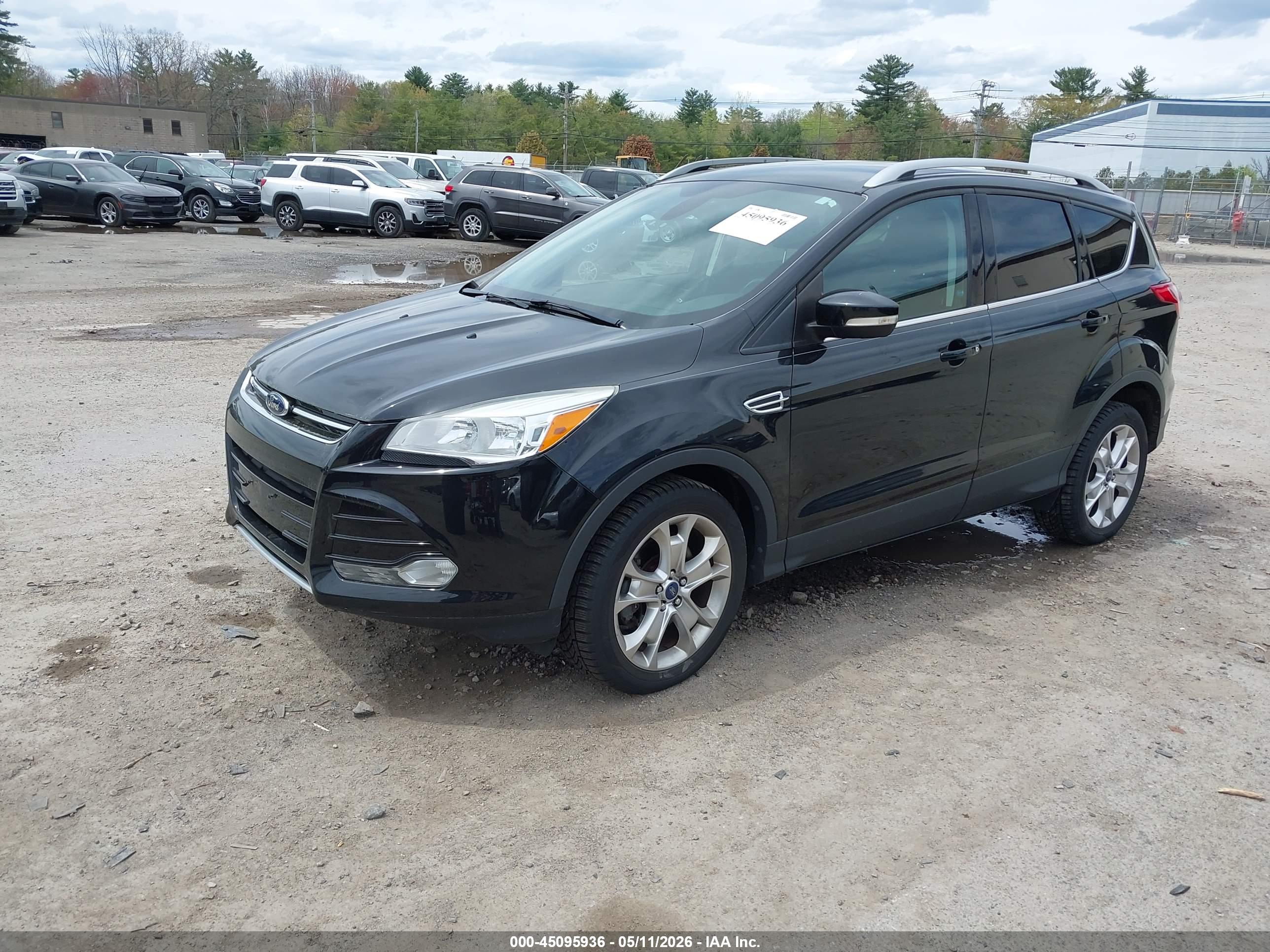 FORD ESCAPE image 2
