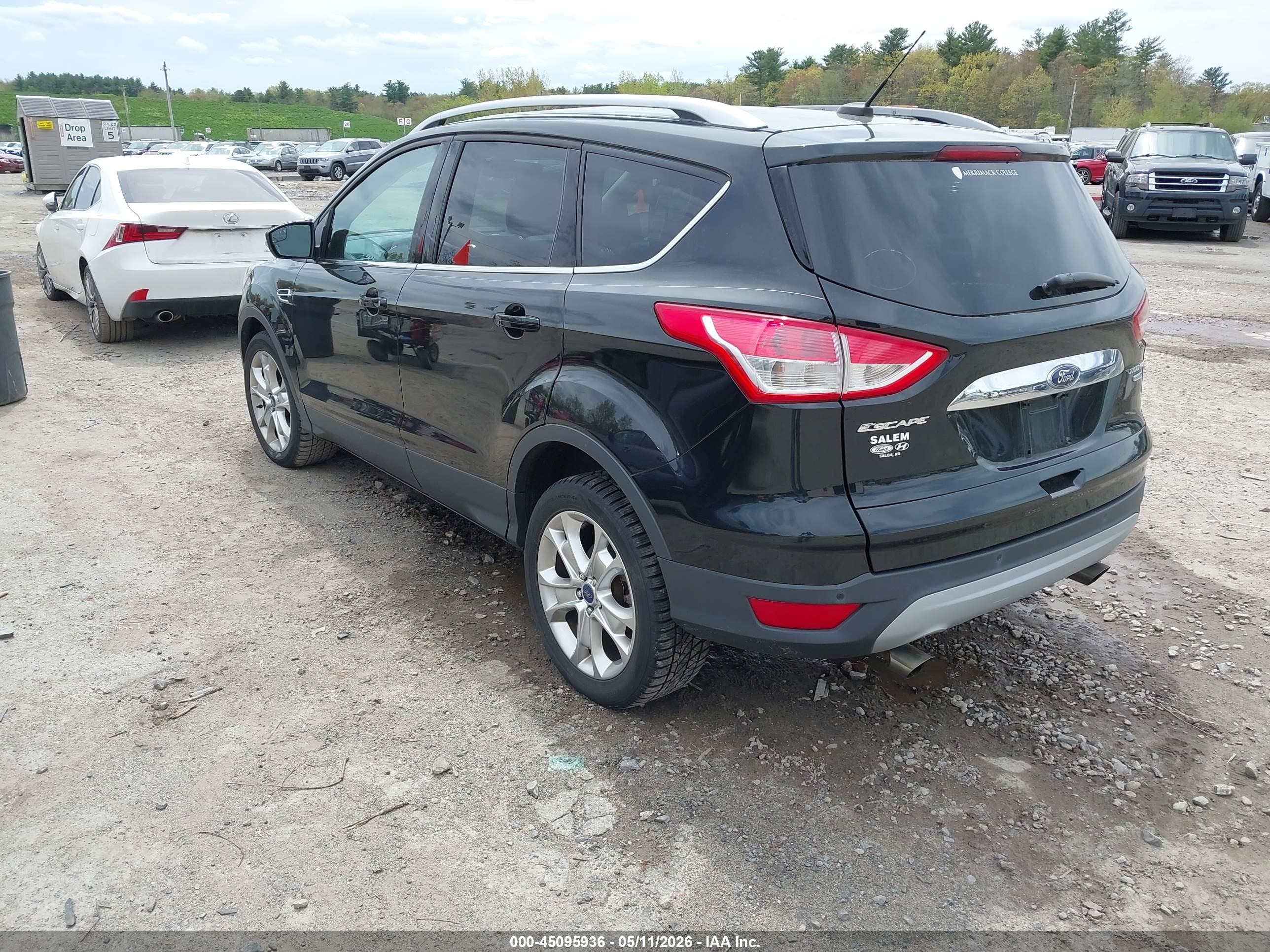 FORD ESCAPE image 3
