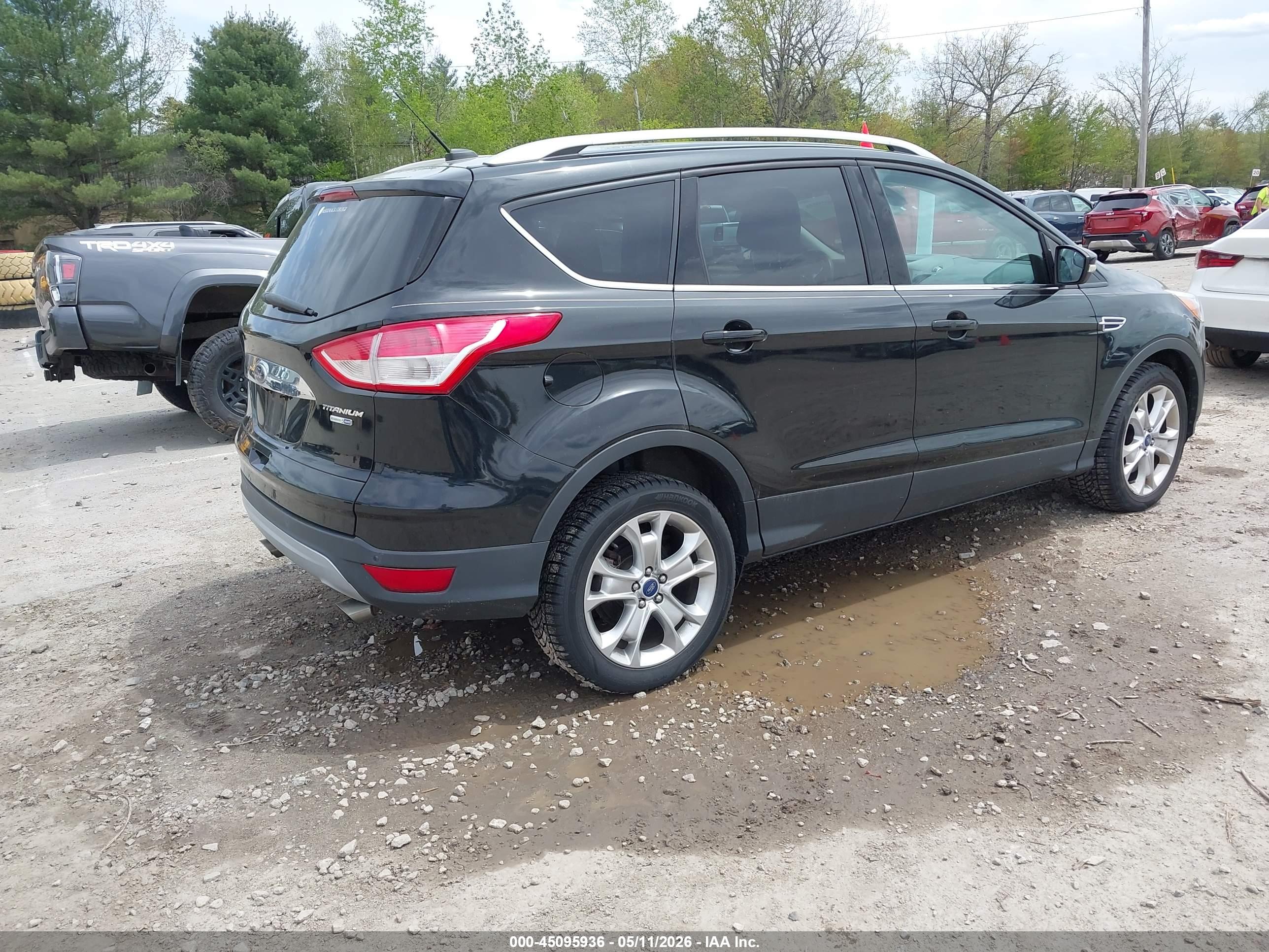 FORD ESCAPE image 4