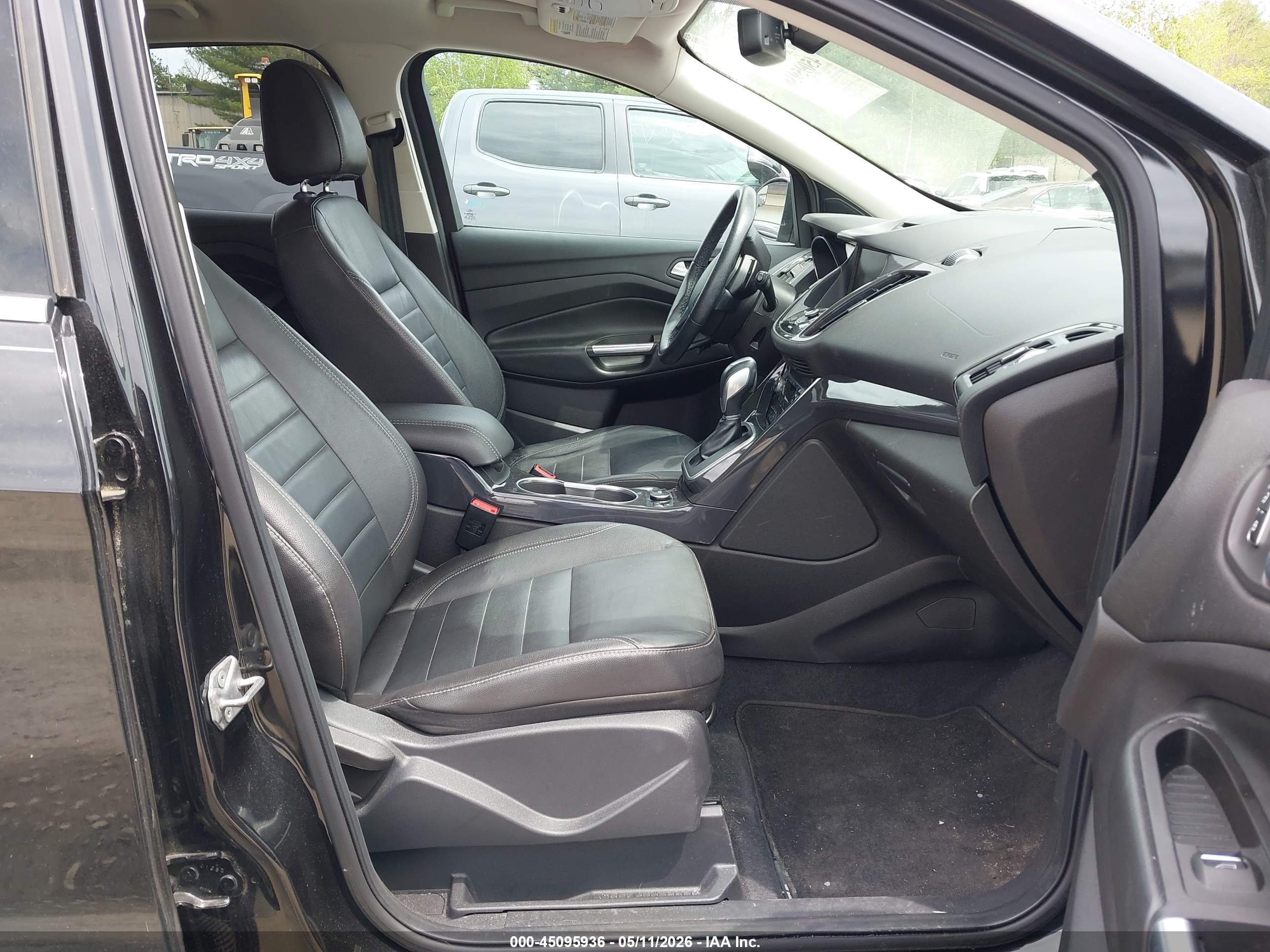 FORD ESCAPE image 5