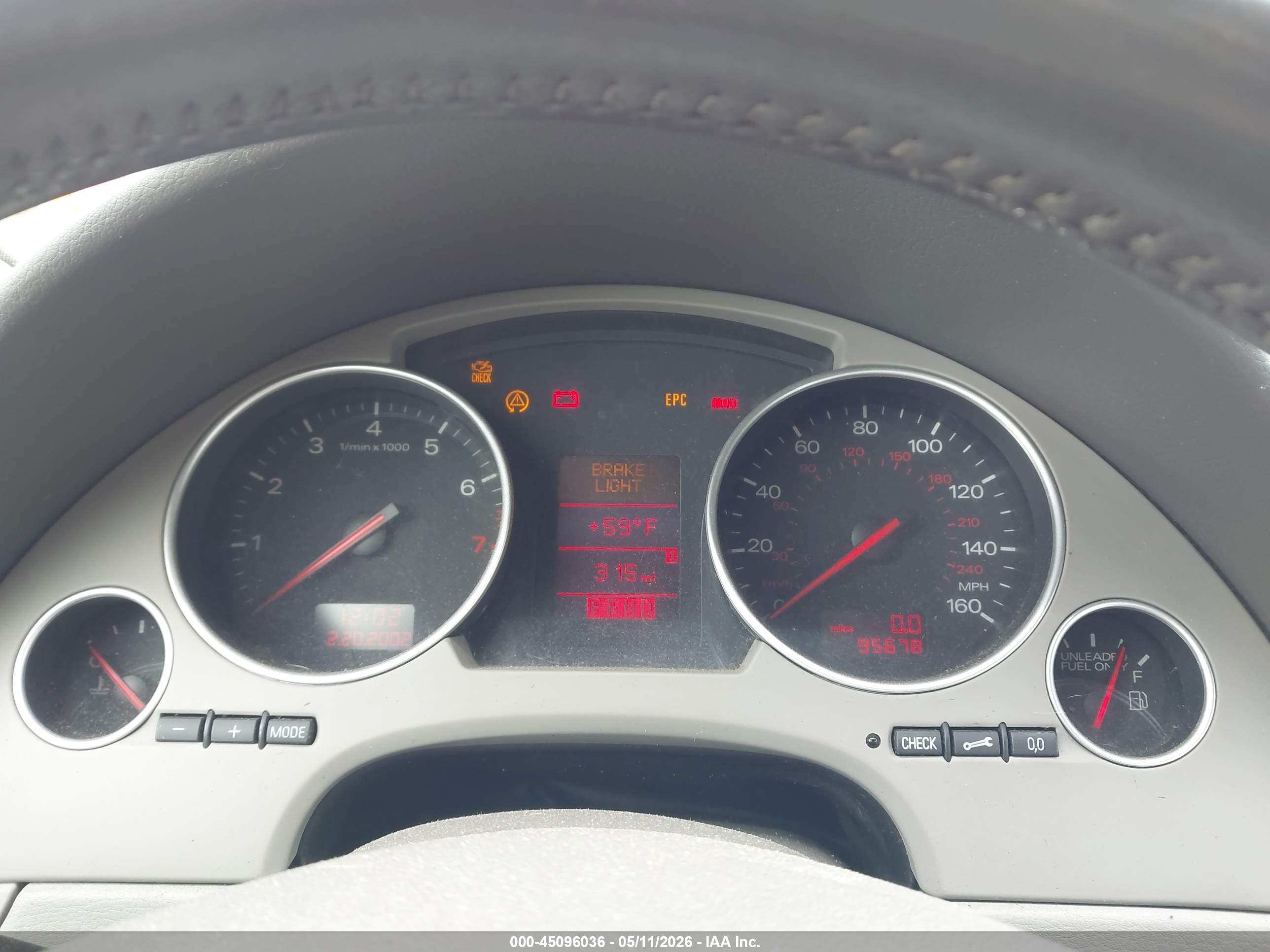 AUDI A4 image 7