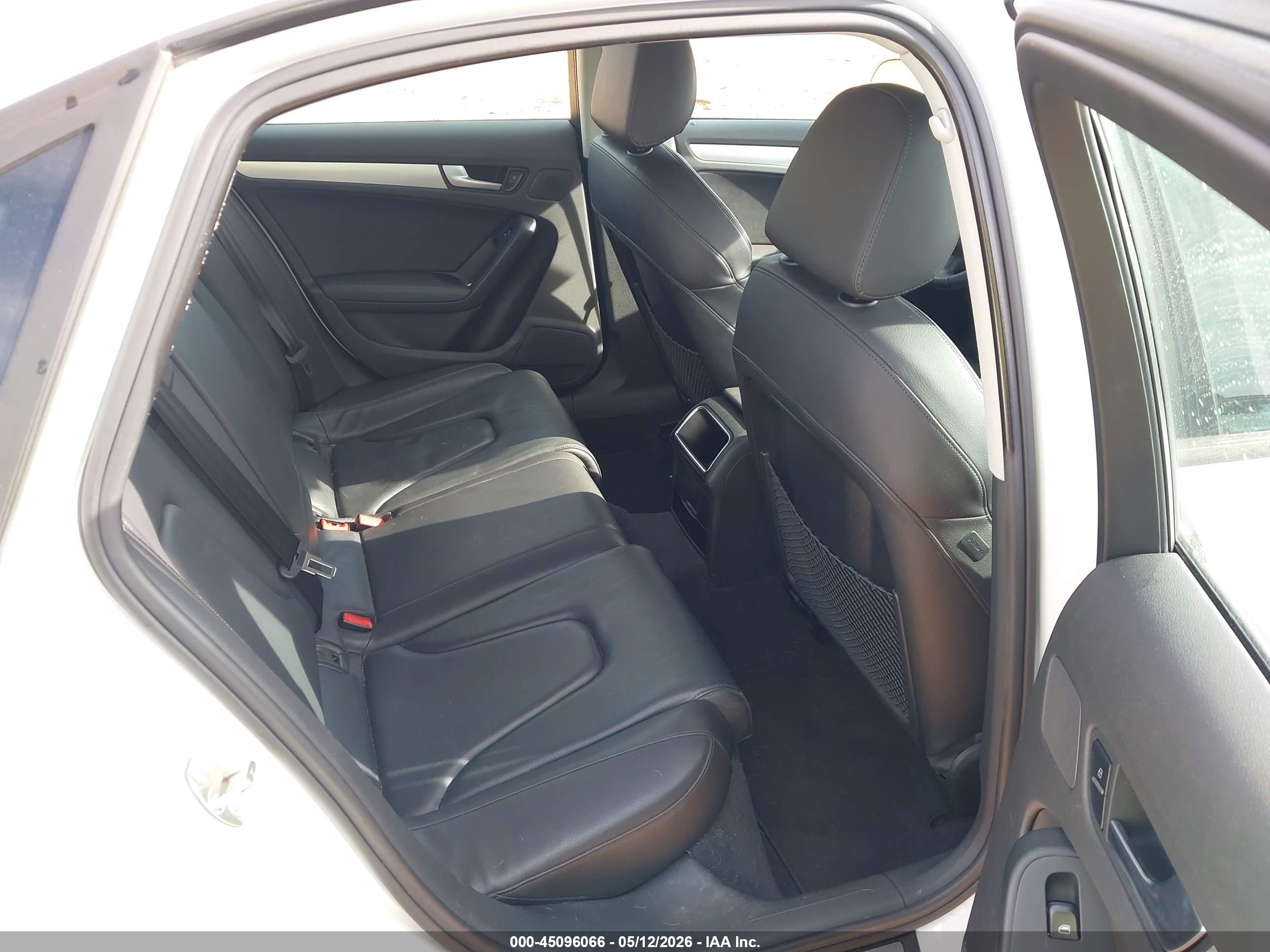 AUDI A4 image 8