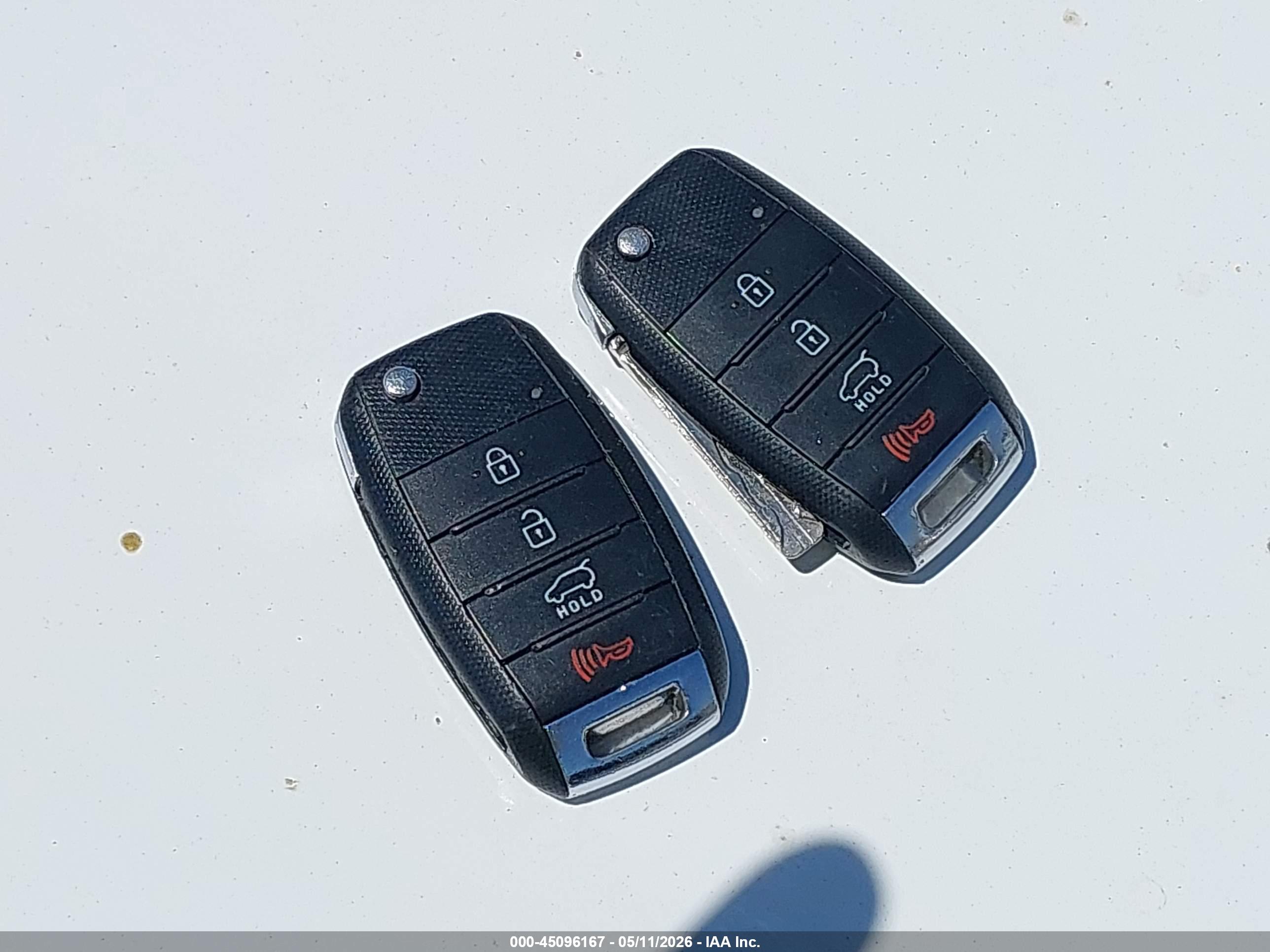 KIA SORENTO image 11