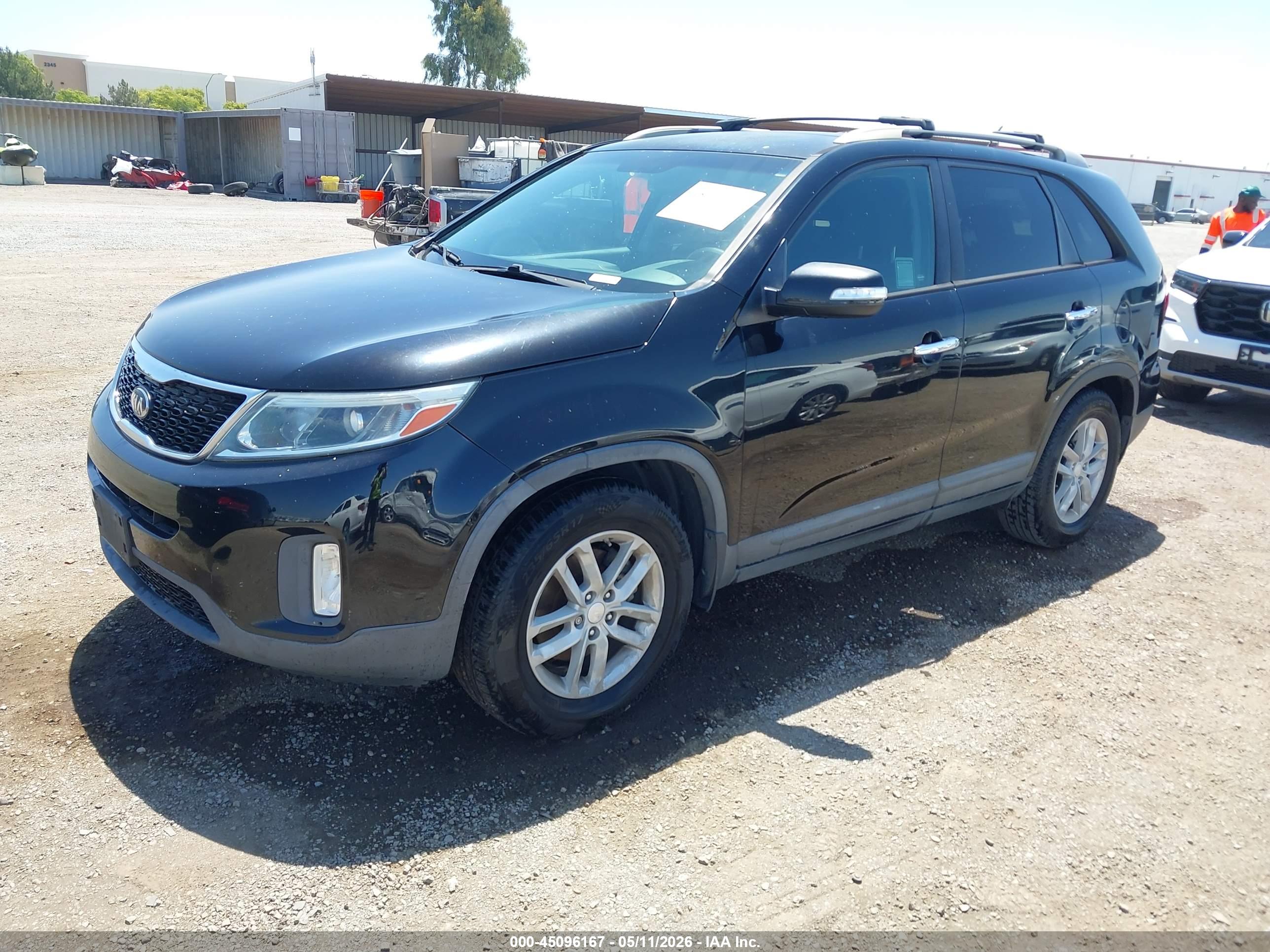 KIA SORENTO image 2