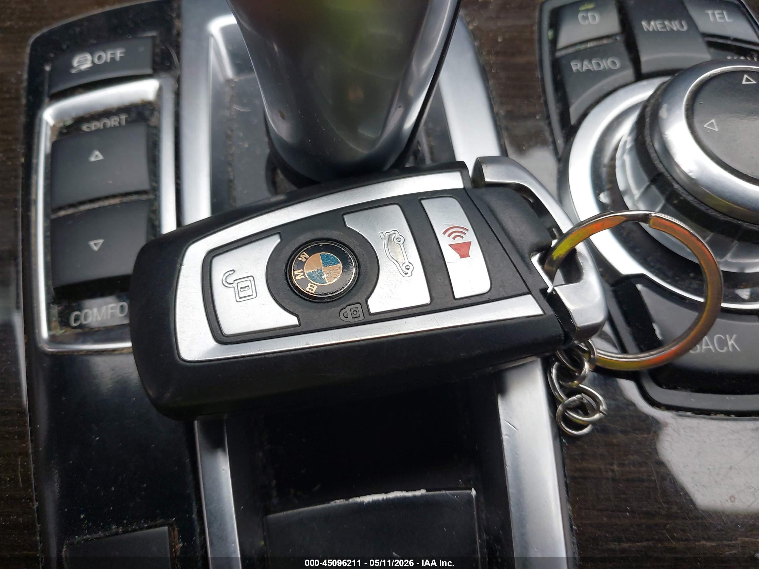 BMW 750LI image 11