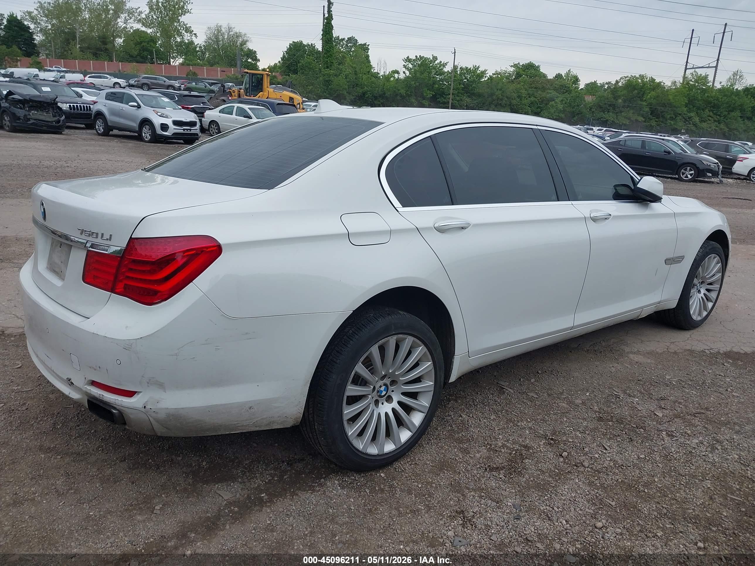 BMW 750LI image 4