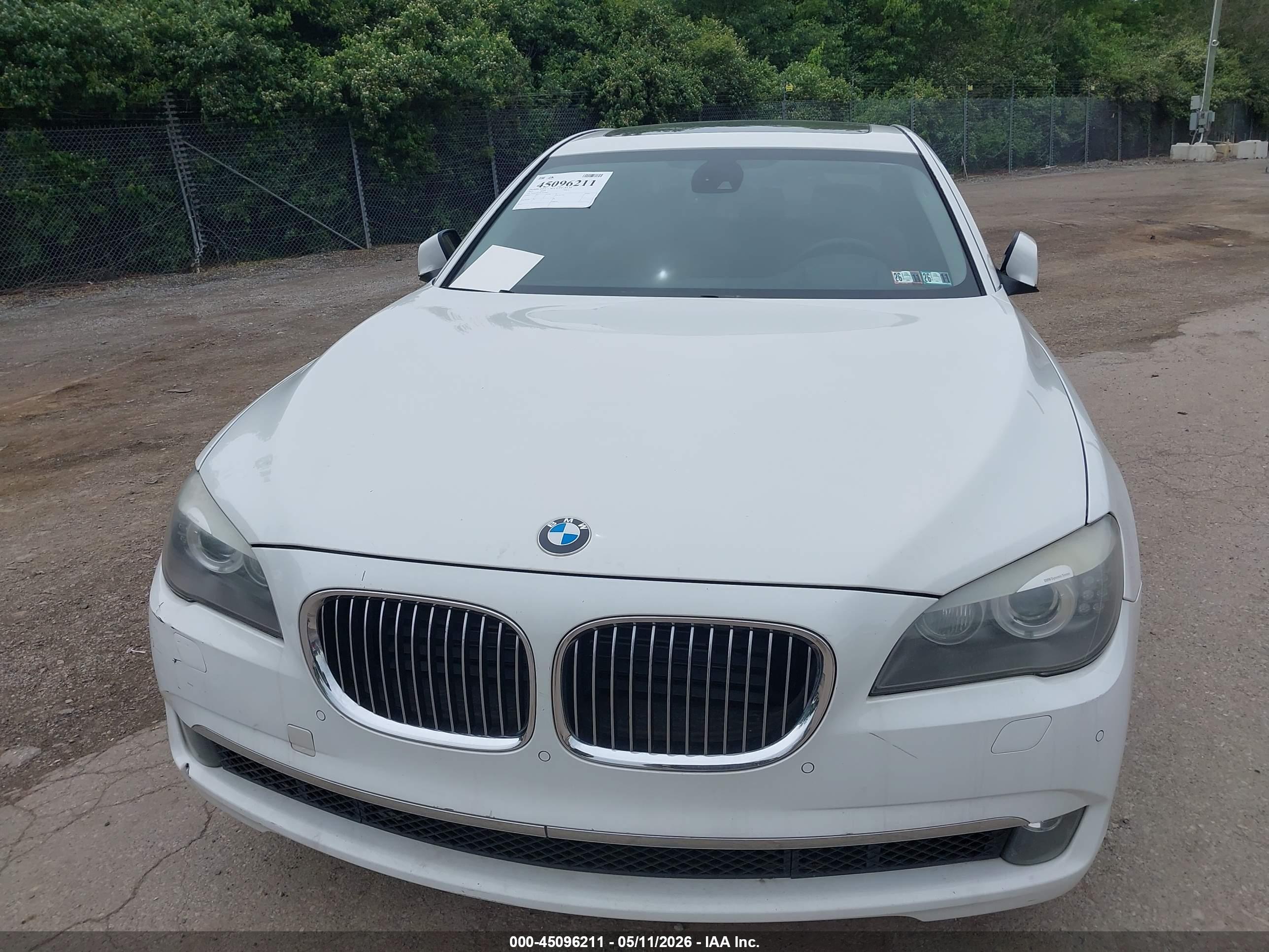 BMW 750LI image 6