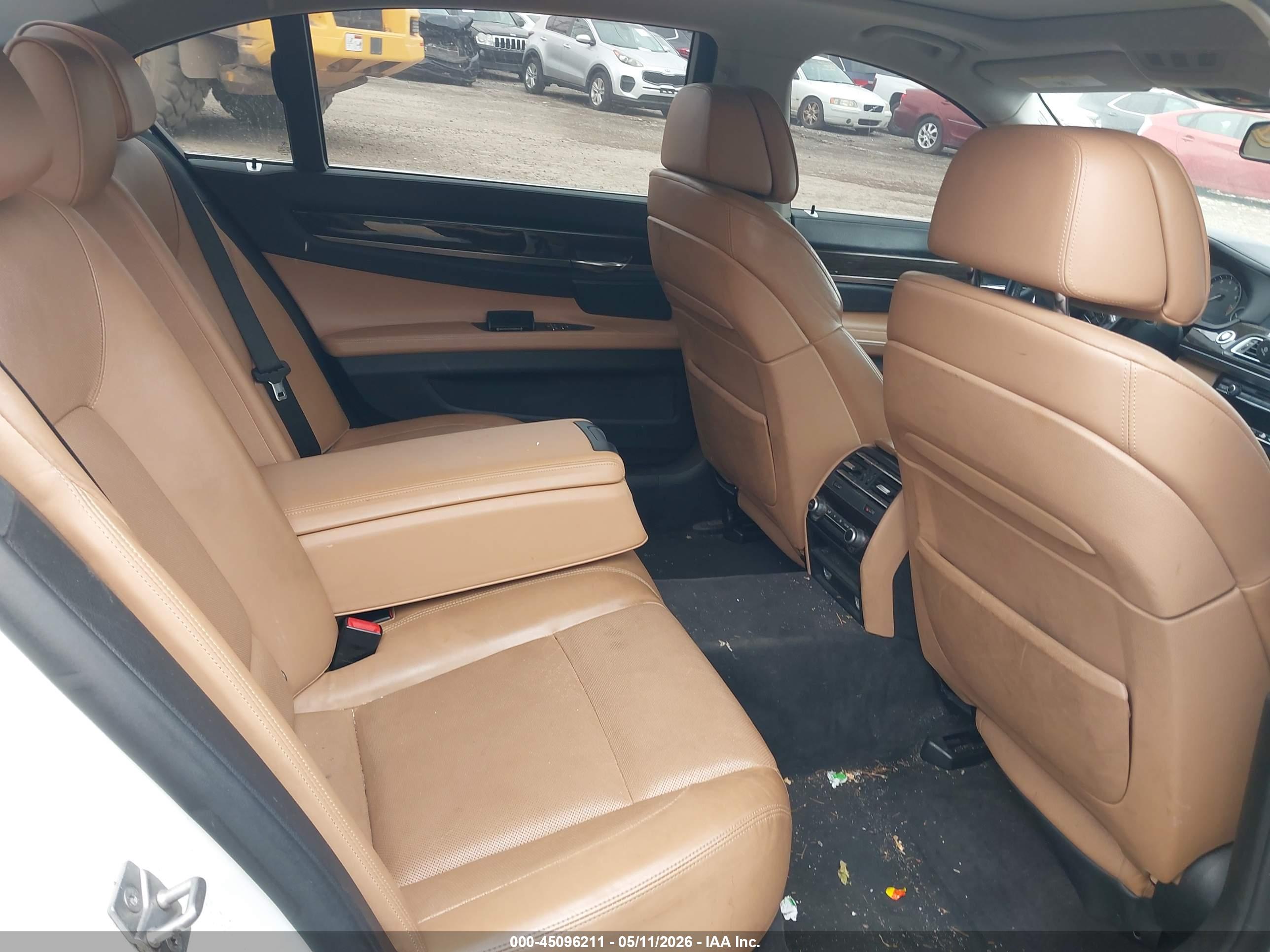 BMW 750LI image 8