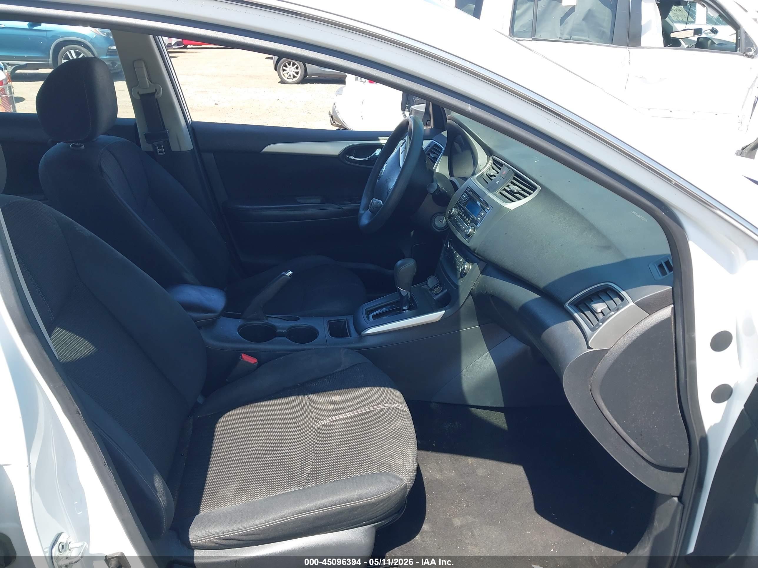 NISSAN SENTRA image 5