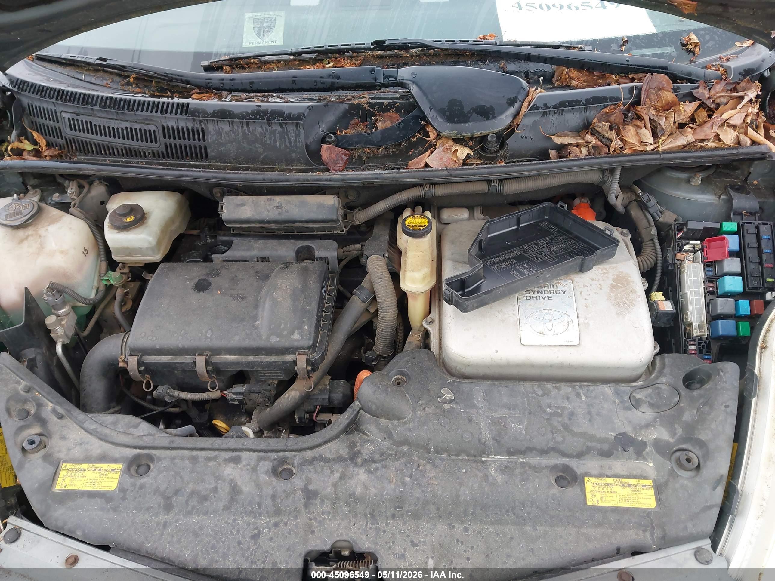 TOYOTA PRIUS image 10