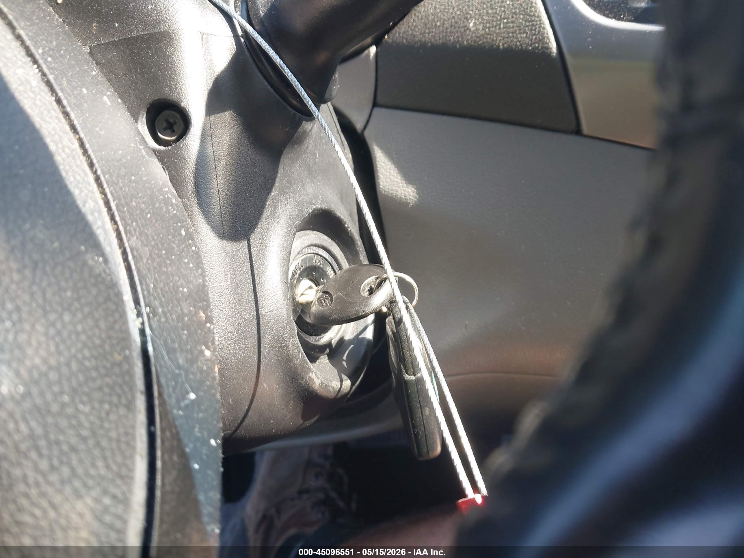 HYUNDAI ELANTRA image 11