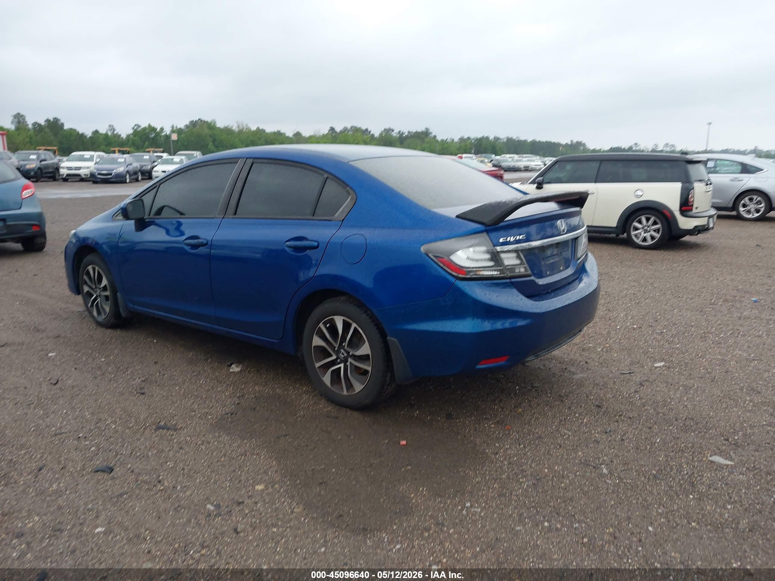 HONDA CIVIC image 3