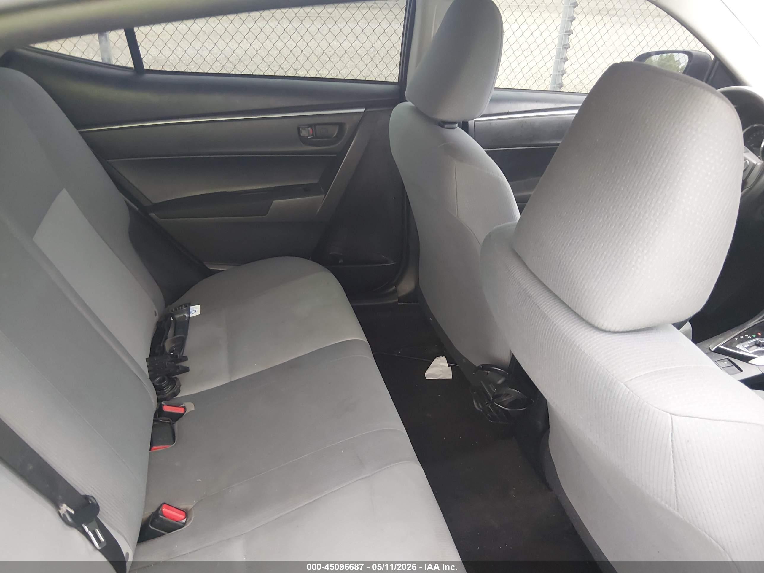 TOYOTA COROLLA image 8
