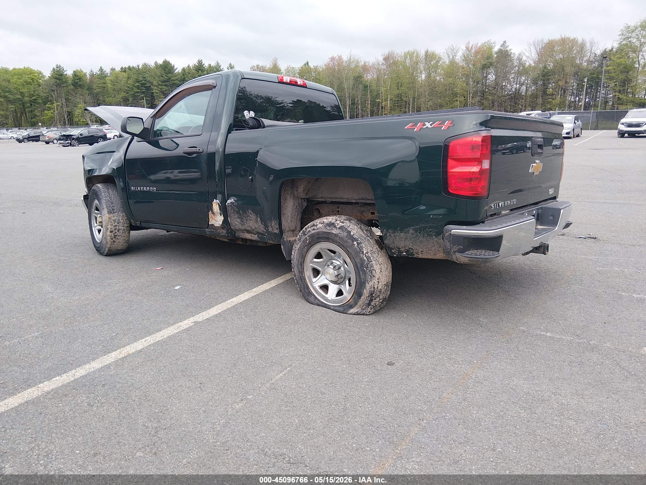 CHEVROLET SILVERADO image 3
