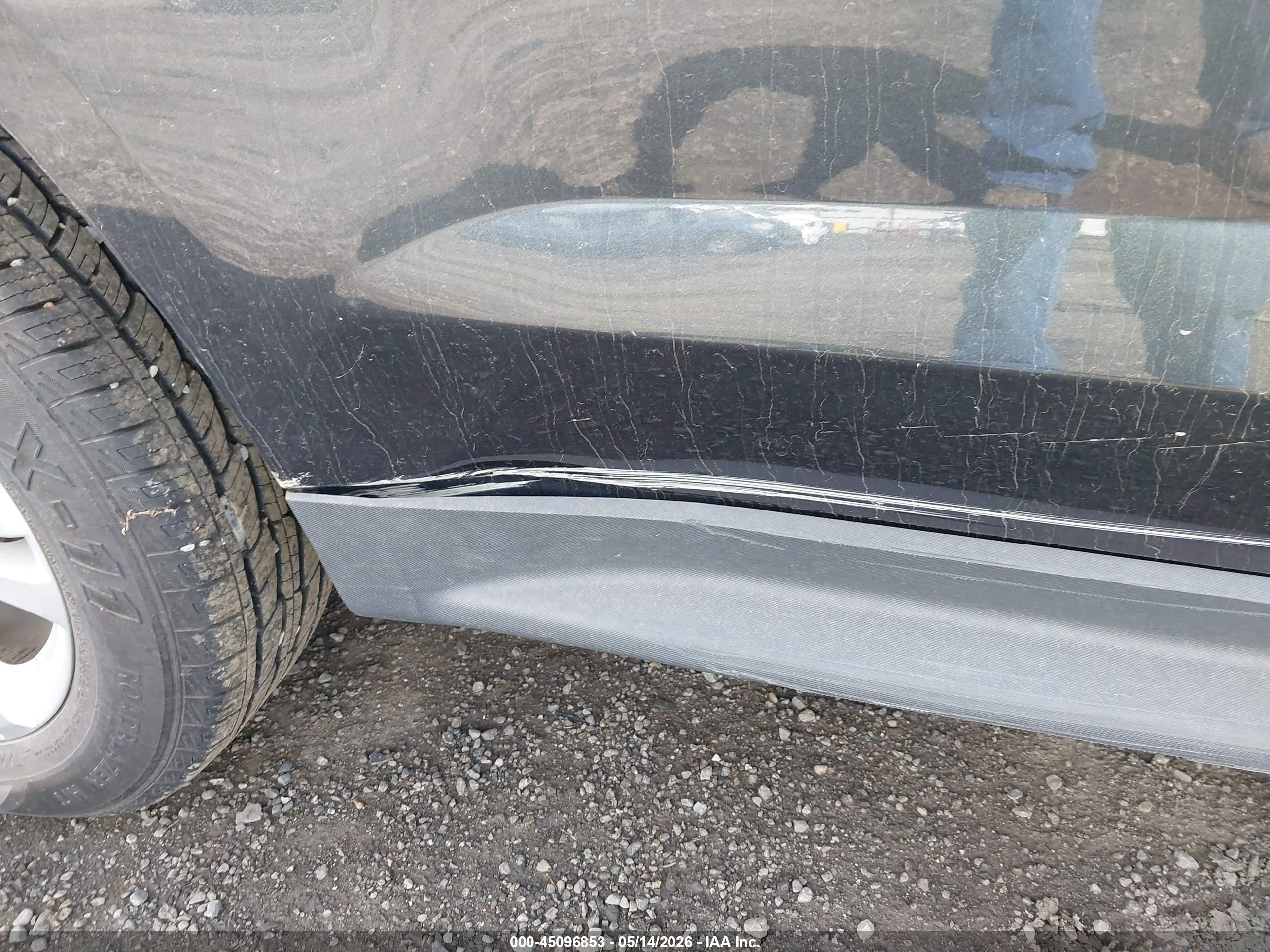 CHEVROLET EQUINOX image 6