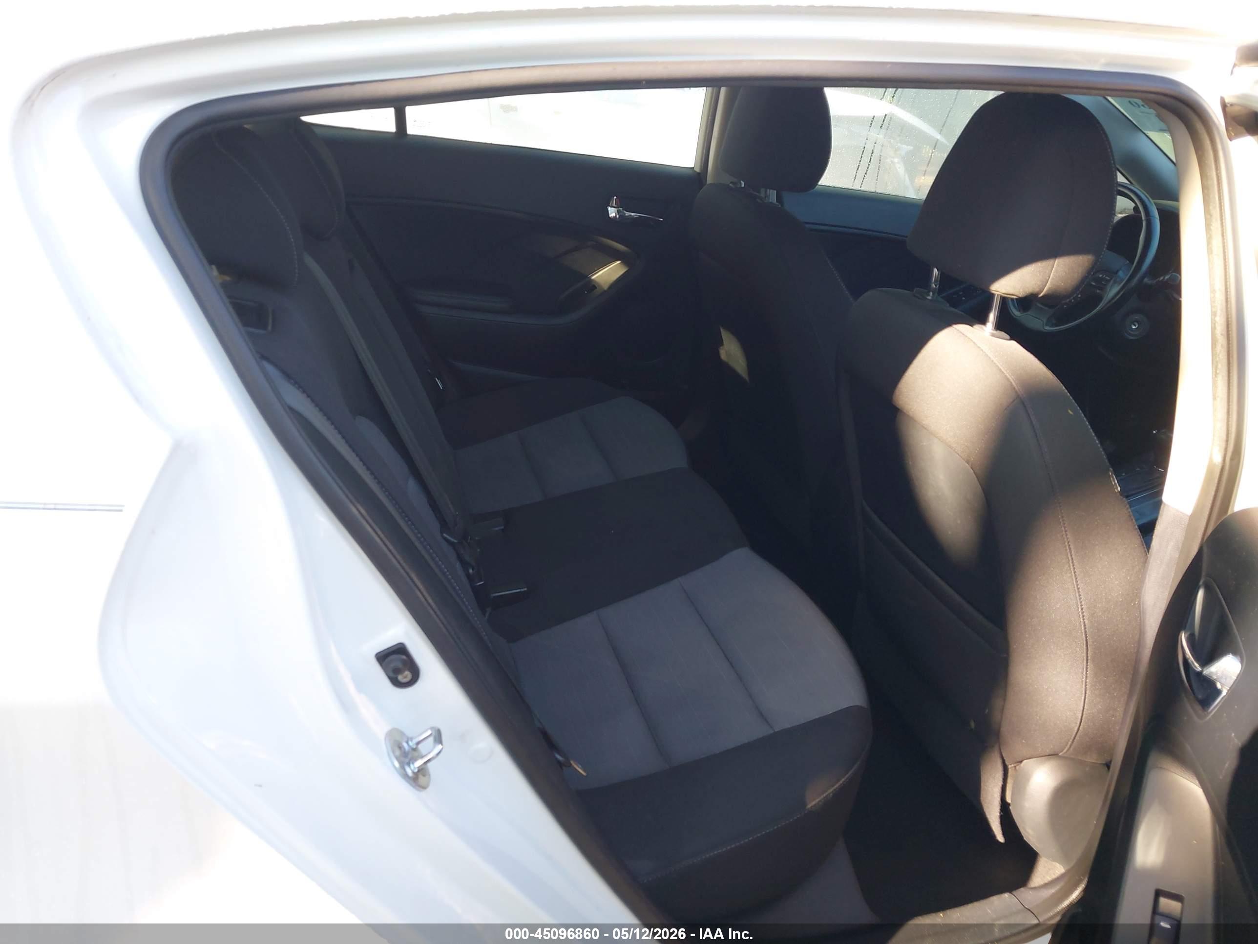 KIA FORTE image 8