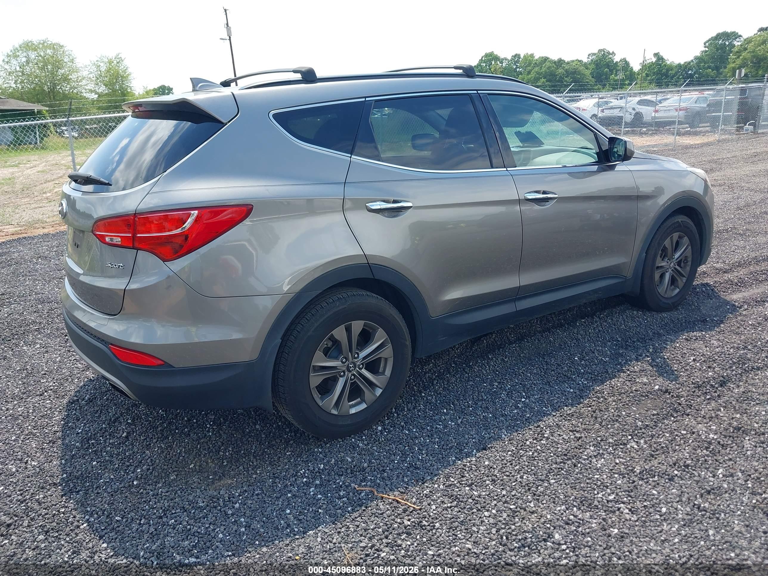 HYUNDAI SANTA image 4