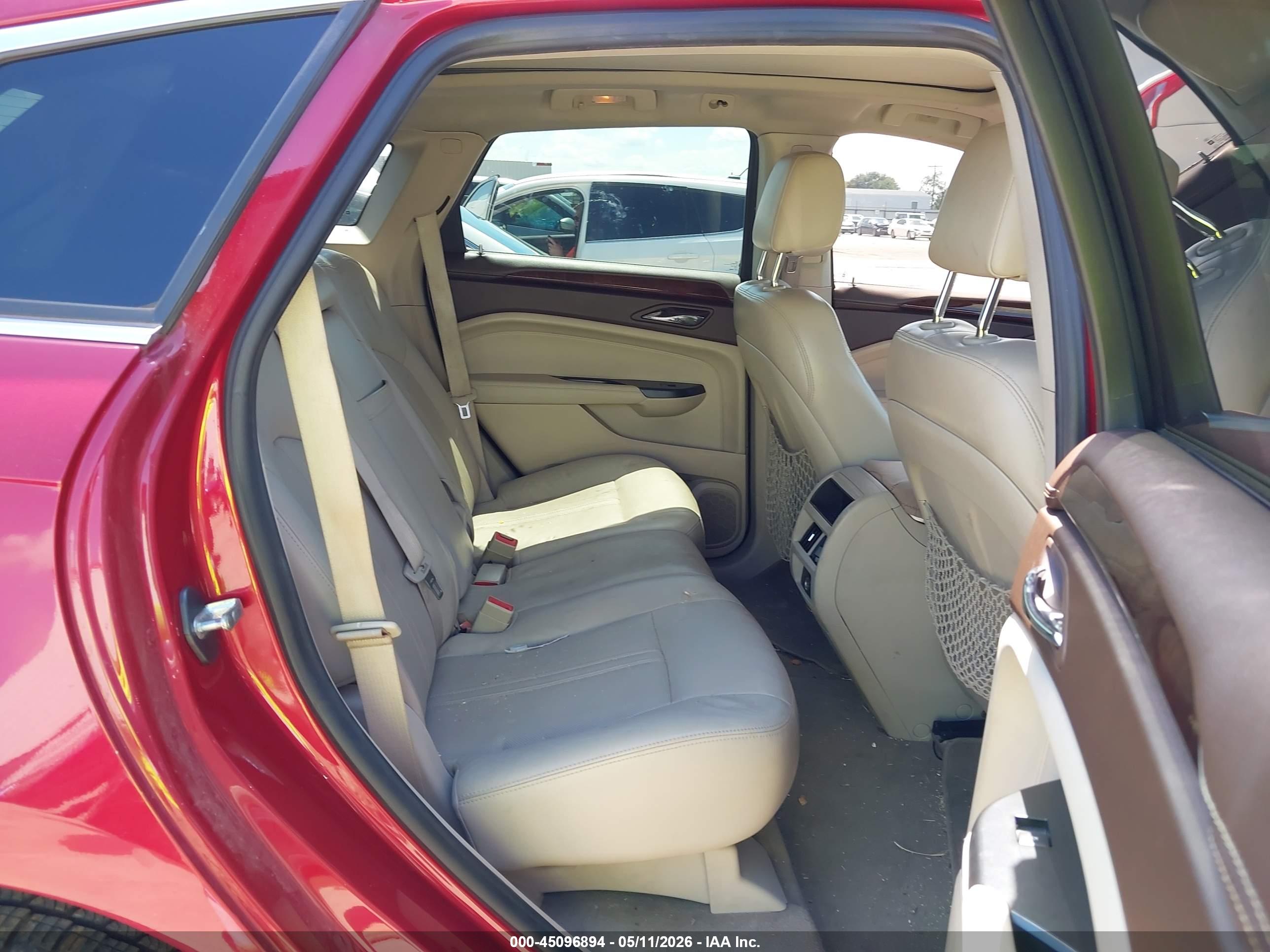 CADILLAC SRX image 8