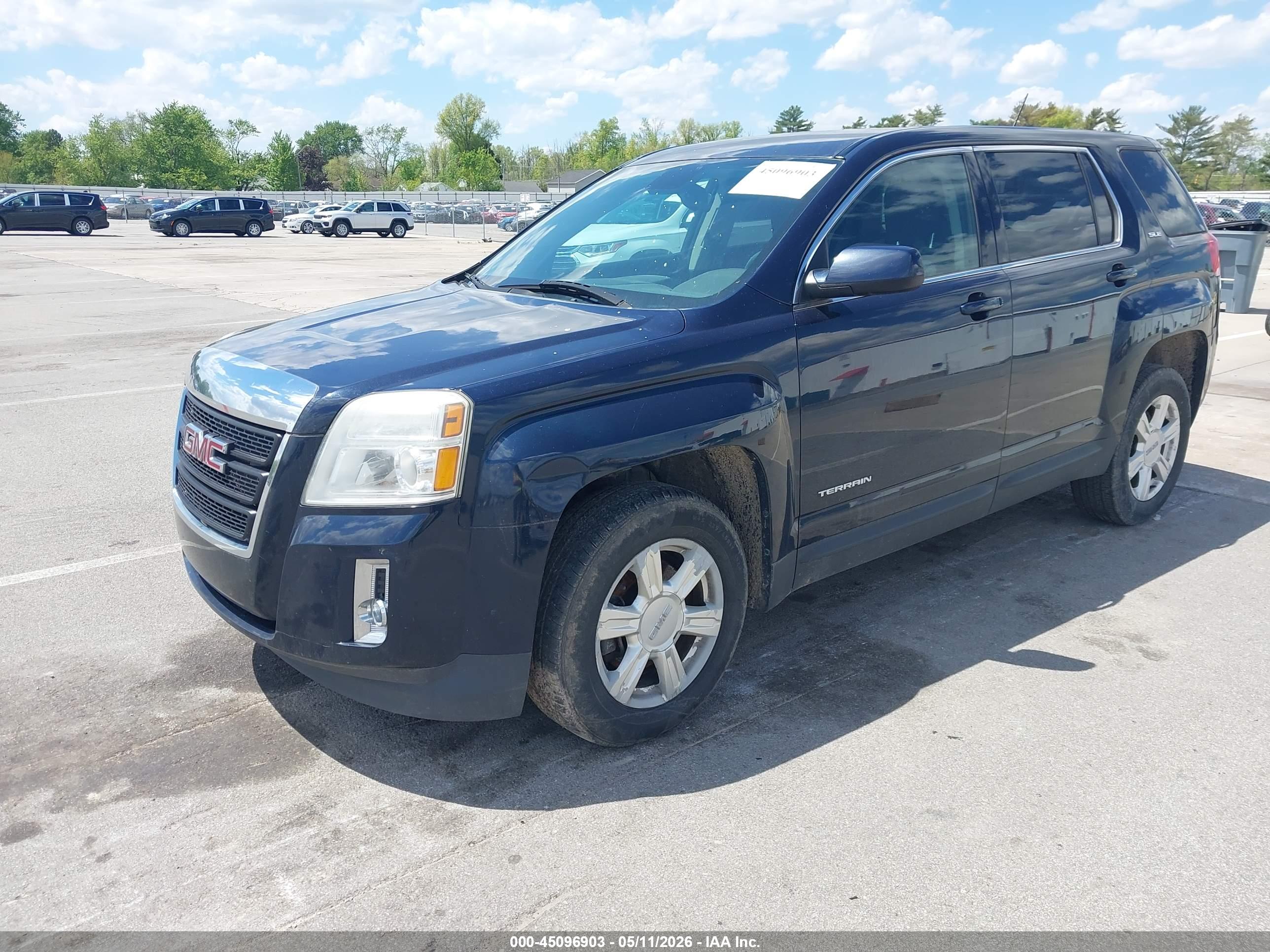 GMC TERRAIN image 2